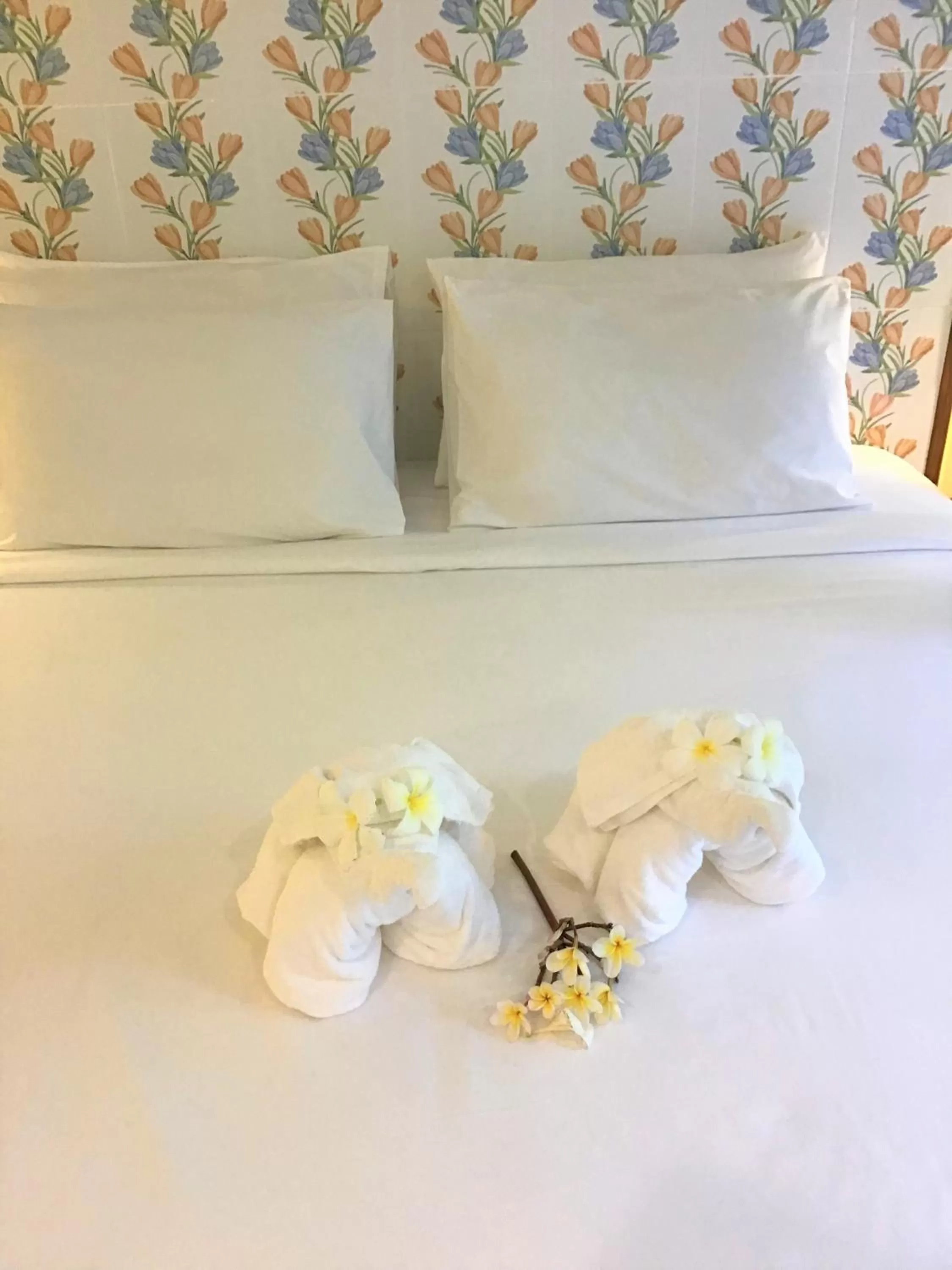 Bed in Pratum Resort