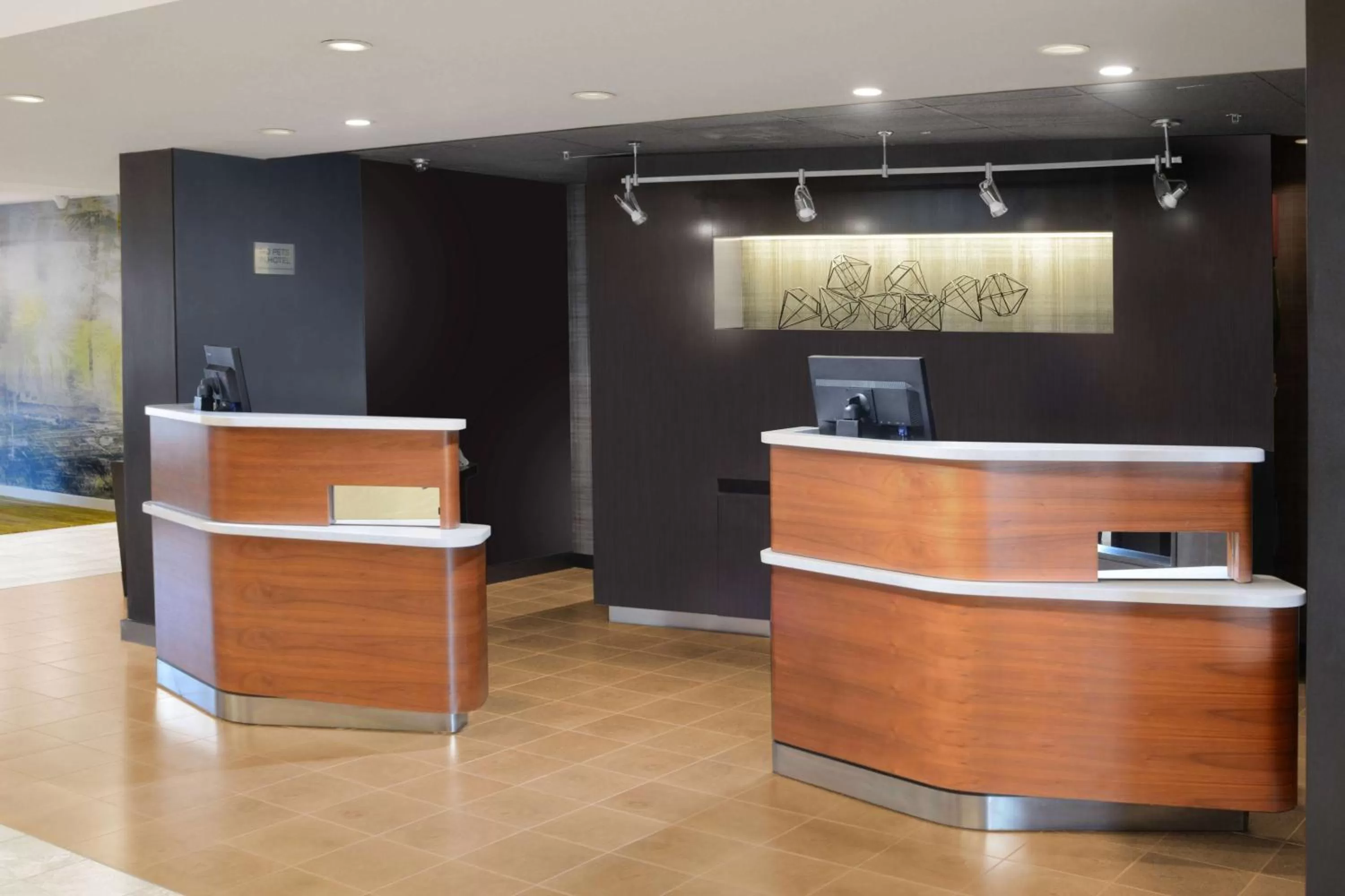 Lobby or reception in Sonesta Select Dallas Central Expressway