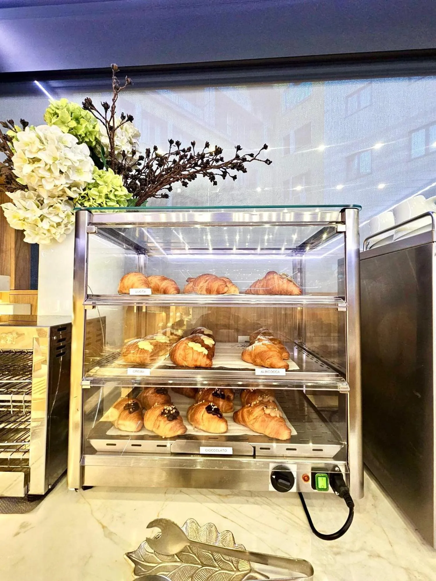 Breakfast in Canova Hotel