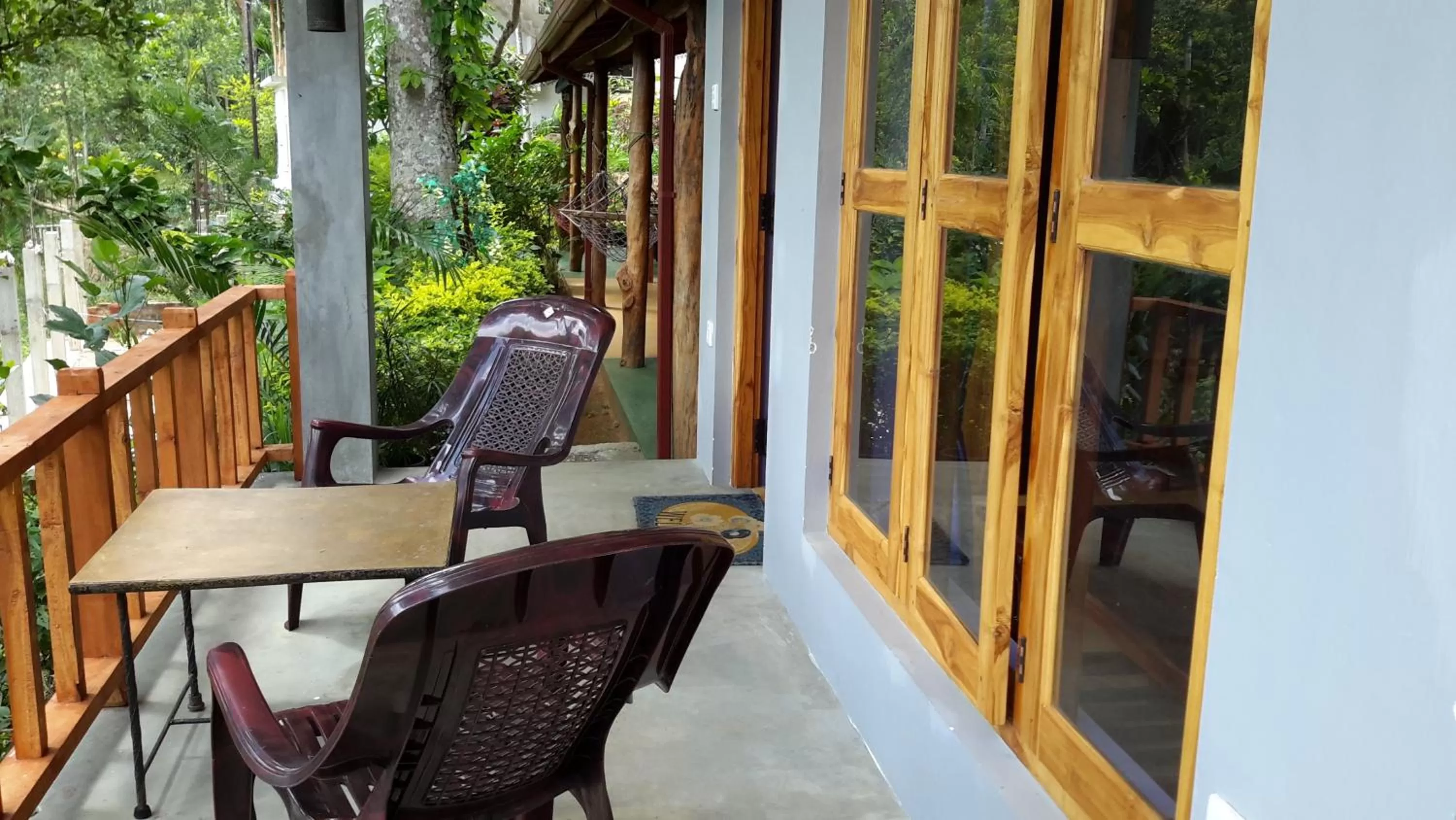 Balcony/Terrace in Raveena Guest House