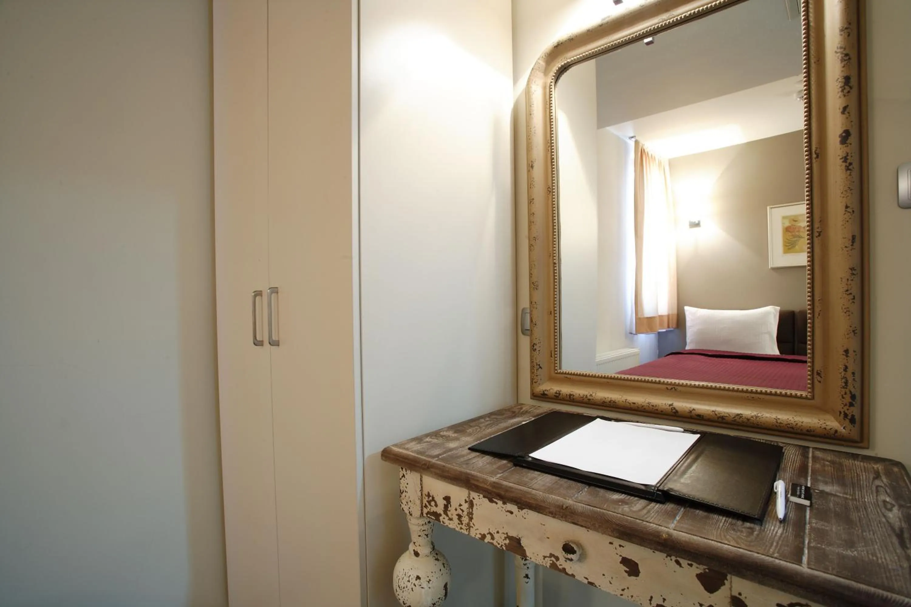 Other, Bed in Home Stay Home Sisli