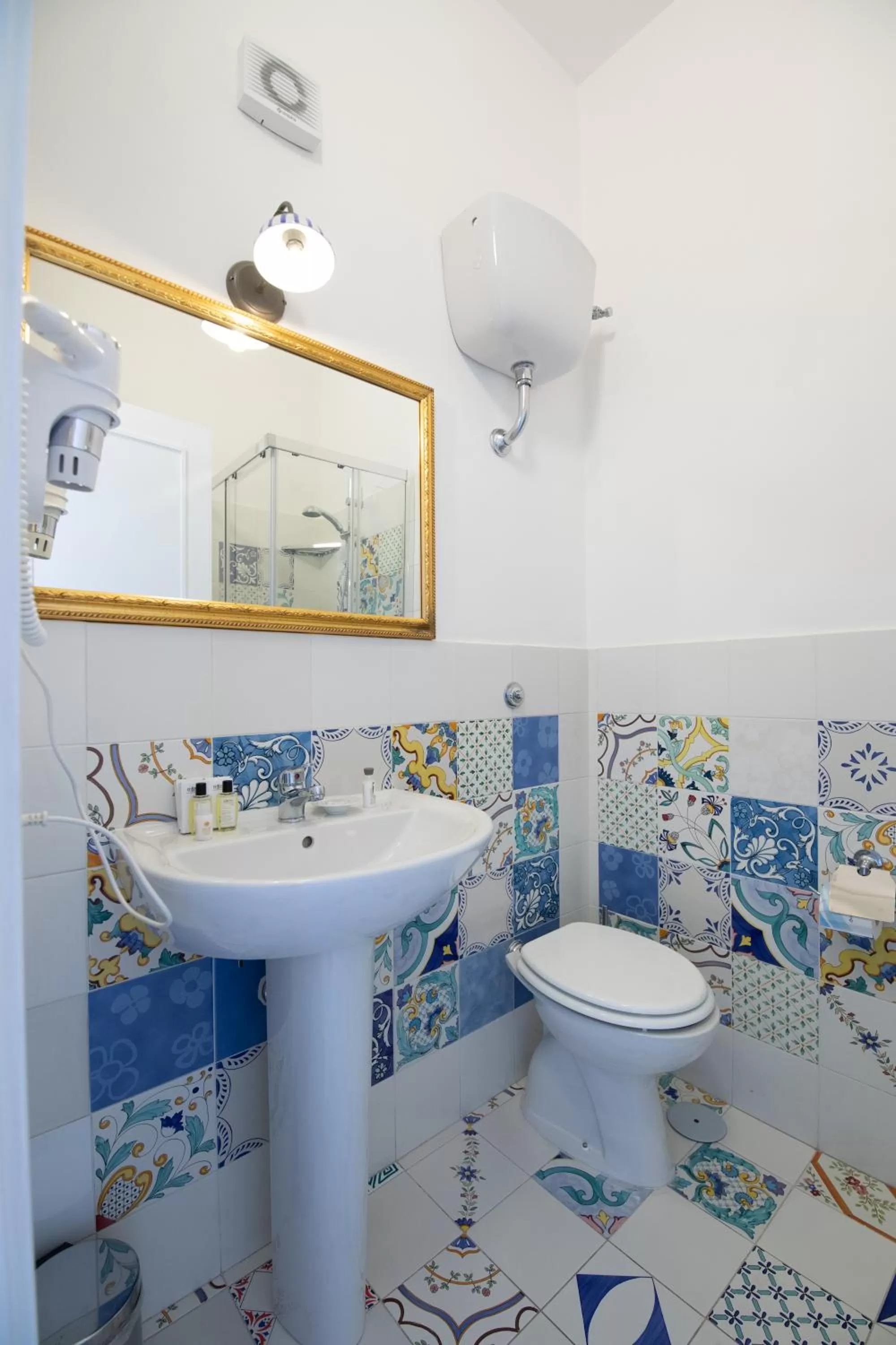 Bathroom in EFFE SUITES