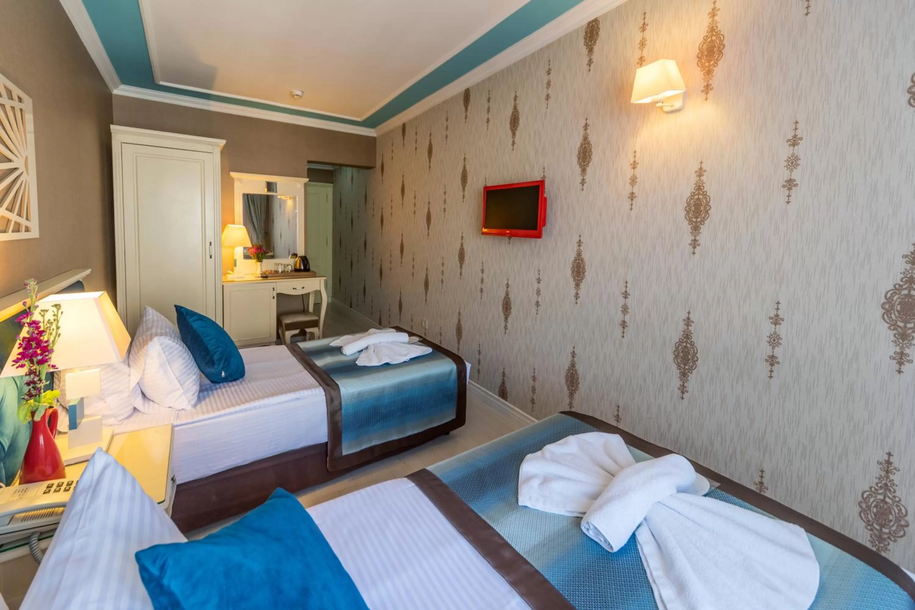 Photo of the whole room, Bed in Viva Deluxe Hotel