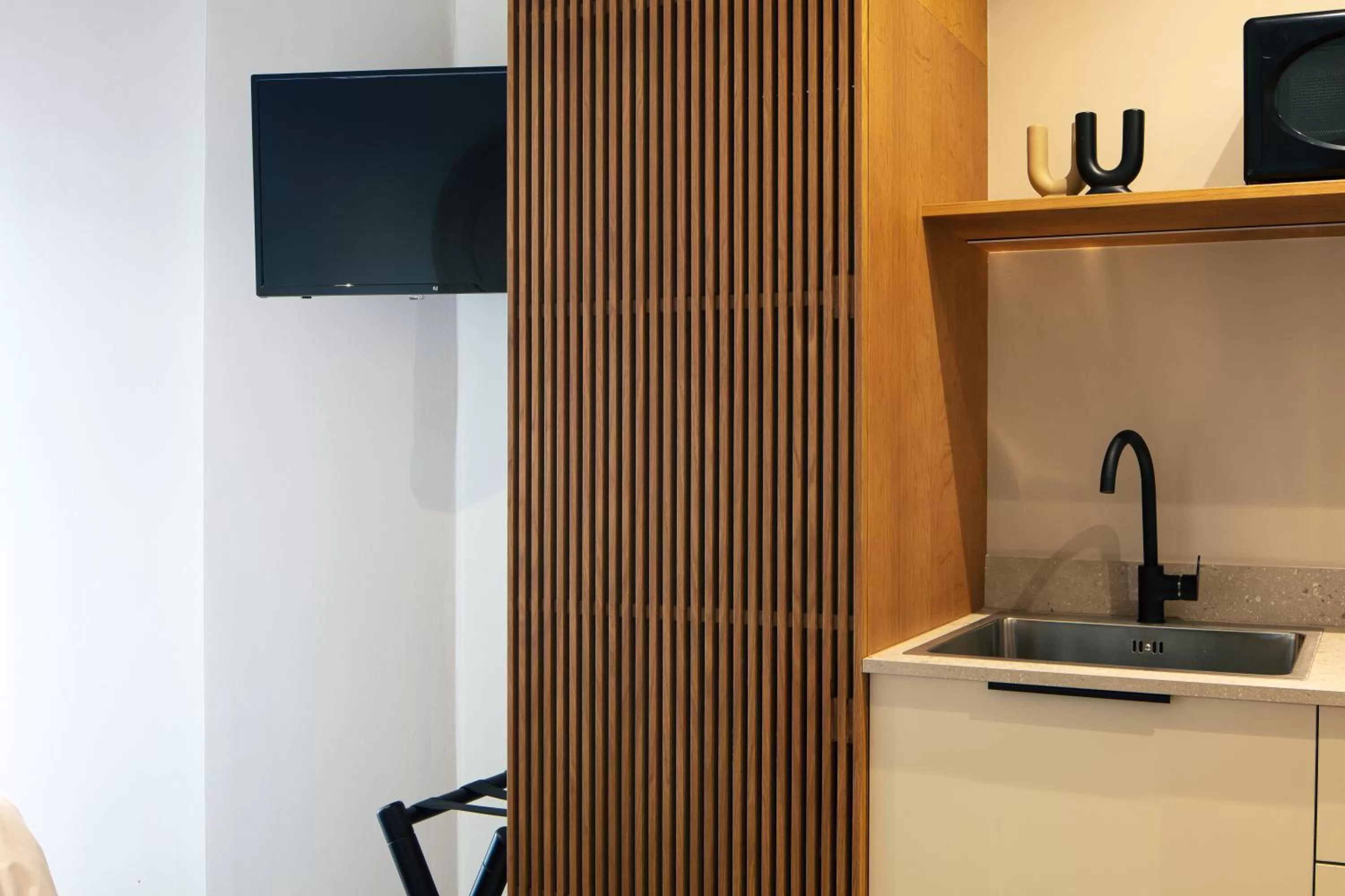 TV and multimedia in Chapter 02 Gallery Suites - ex GD Gallery Suites