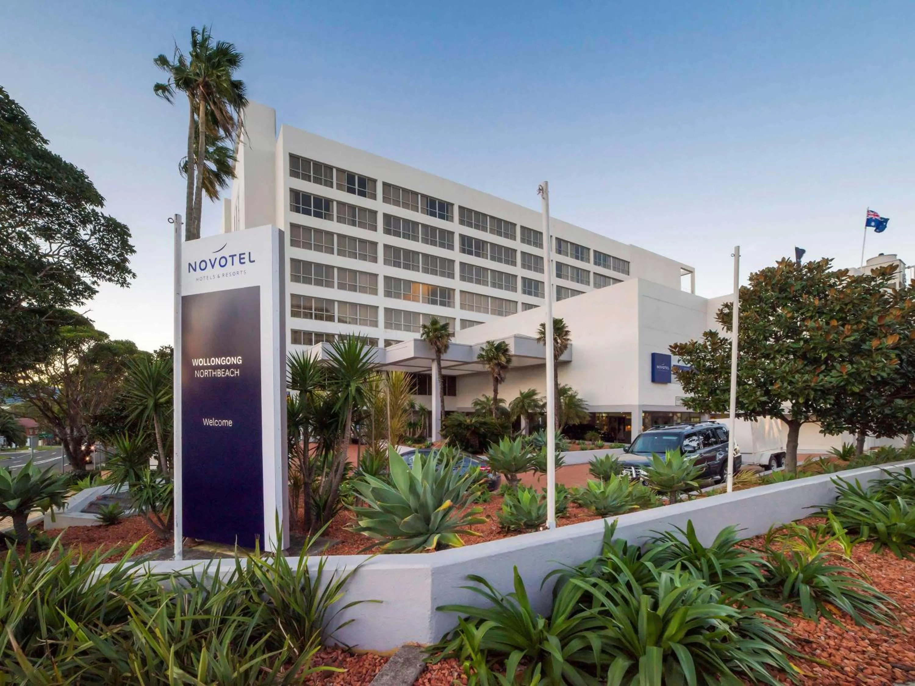 Property building in Novotel Wollongong Northbeach