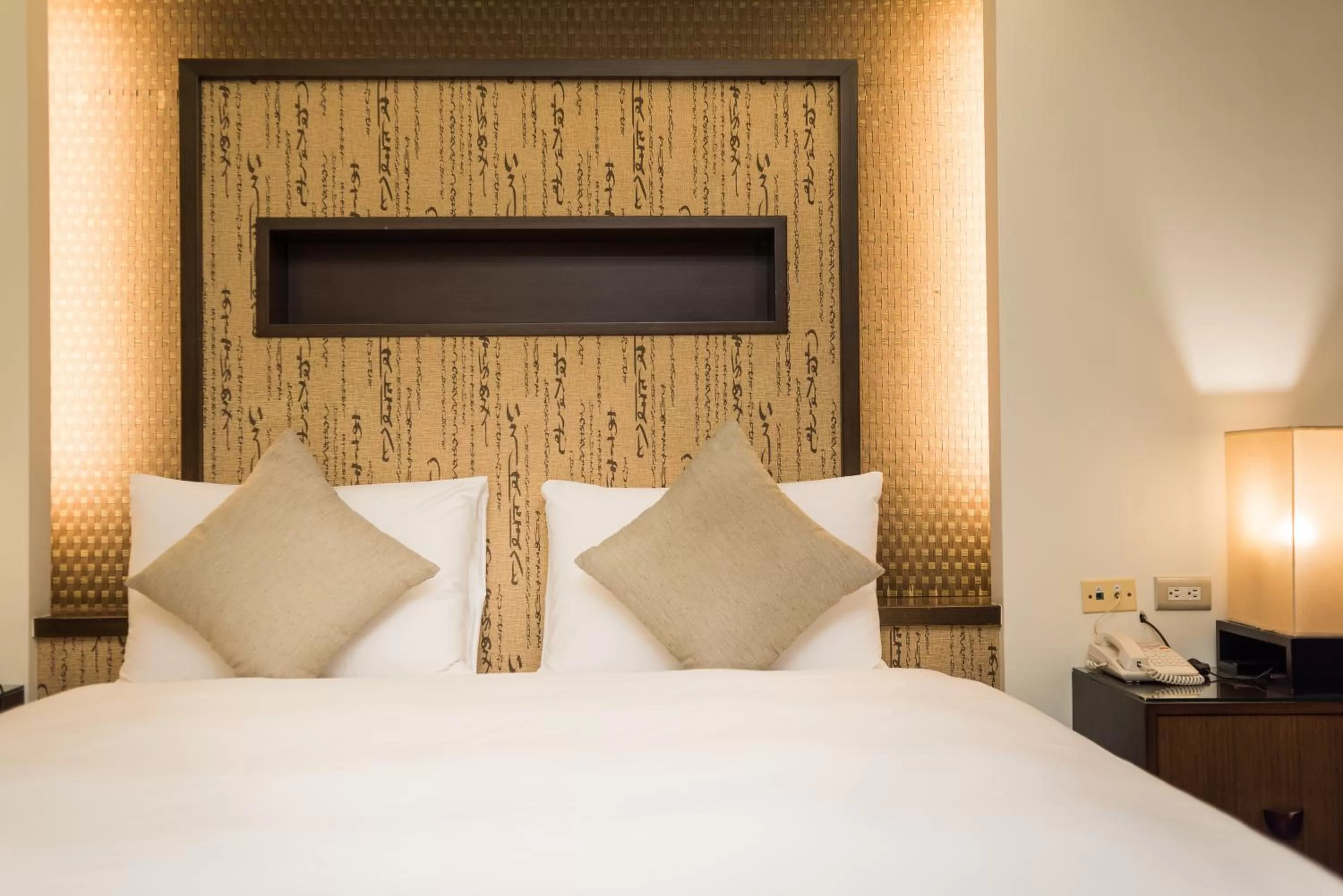 Bed in Shin Yuan Celeb Metro Hotel