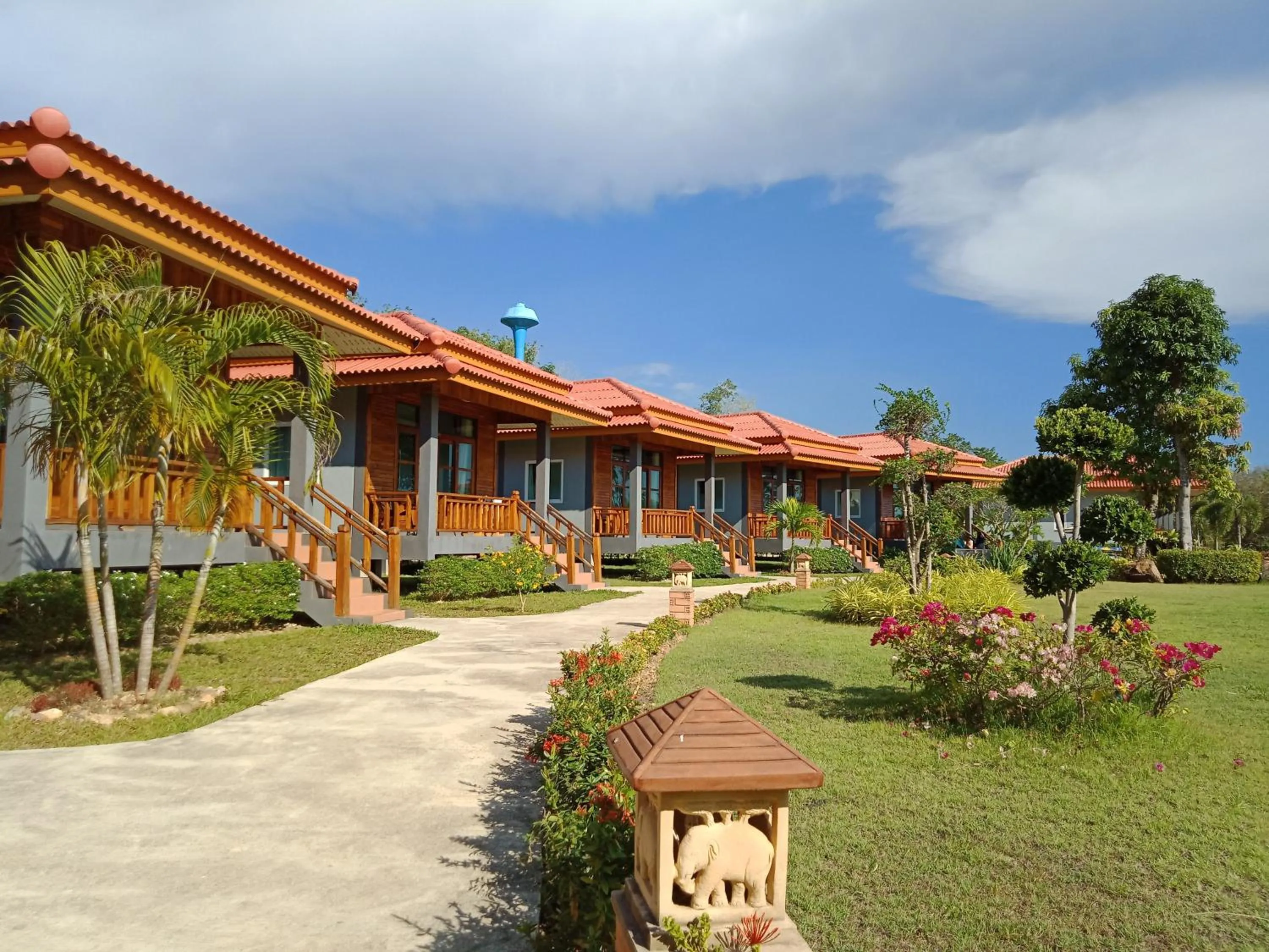 Property building in Lanta Lapaya Resort