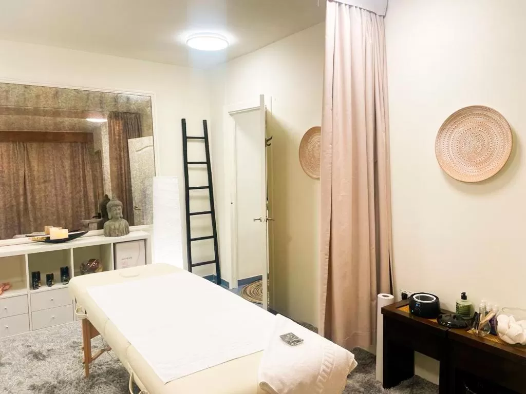Massage, Bed in Hotel Neptuno by ON Hotels Group