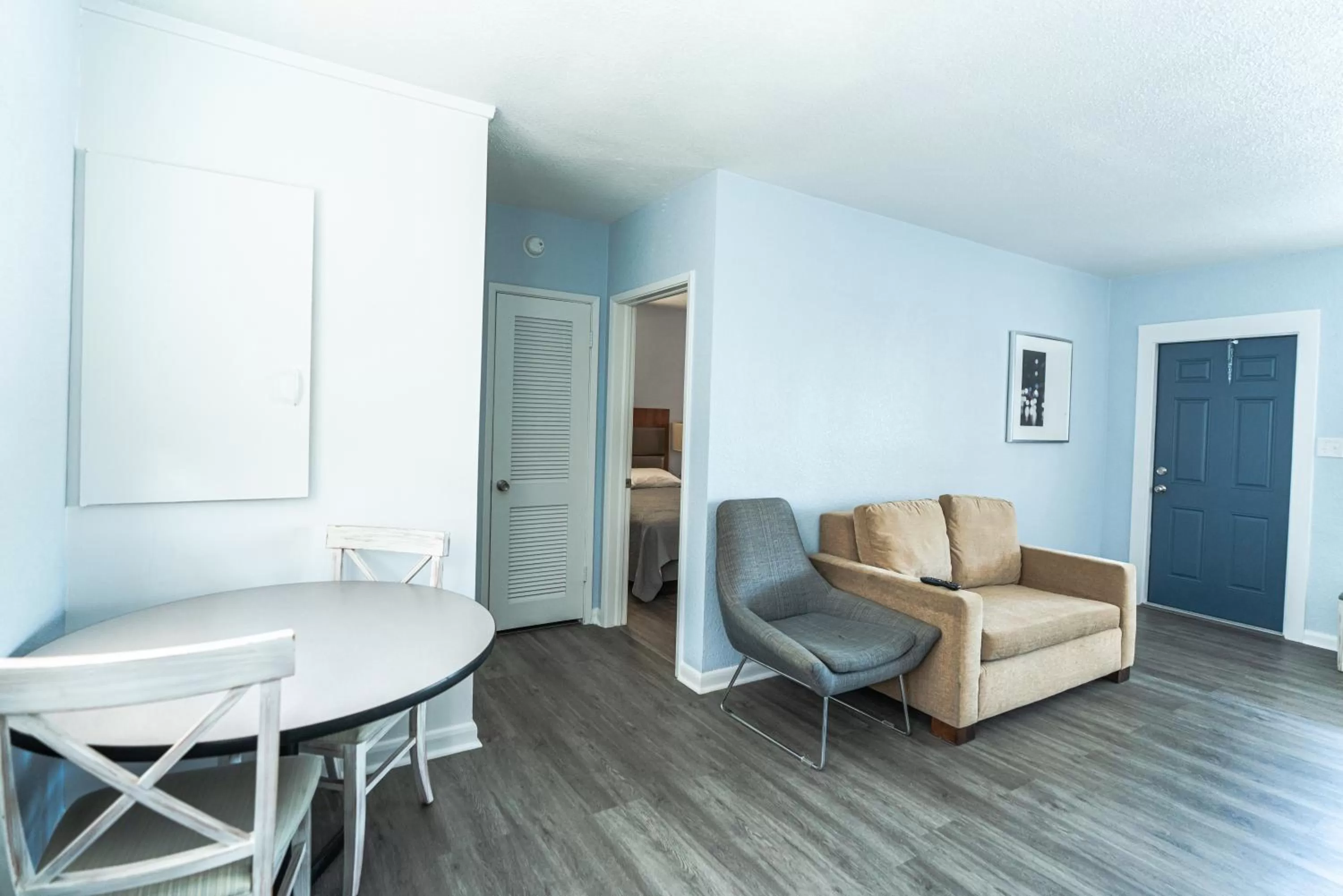 Seating Area in Echo Sails Motel