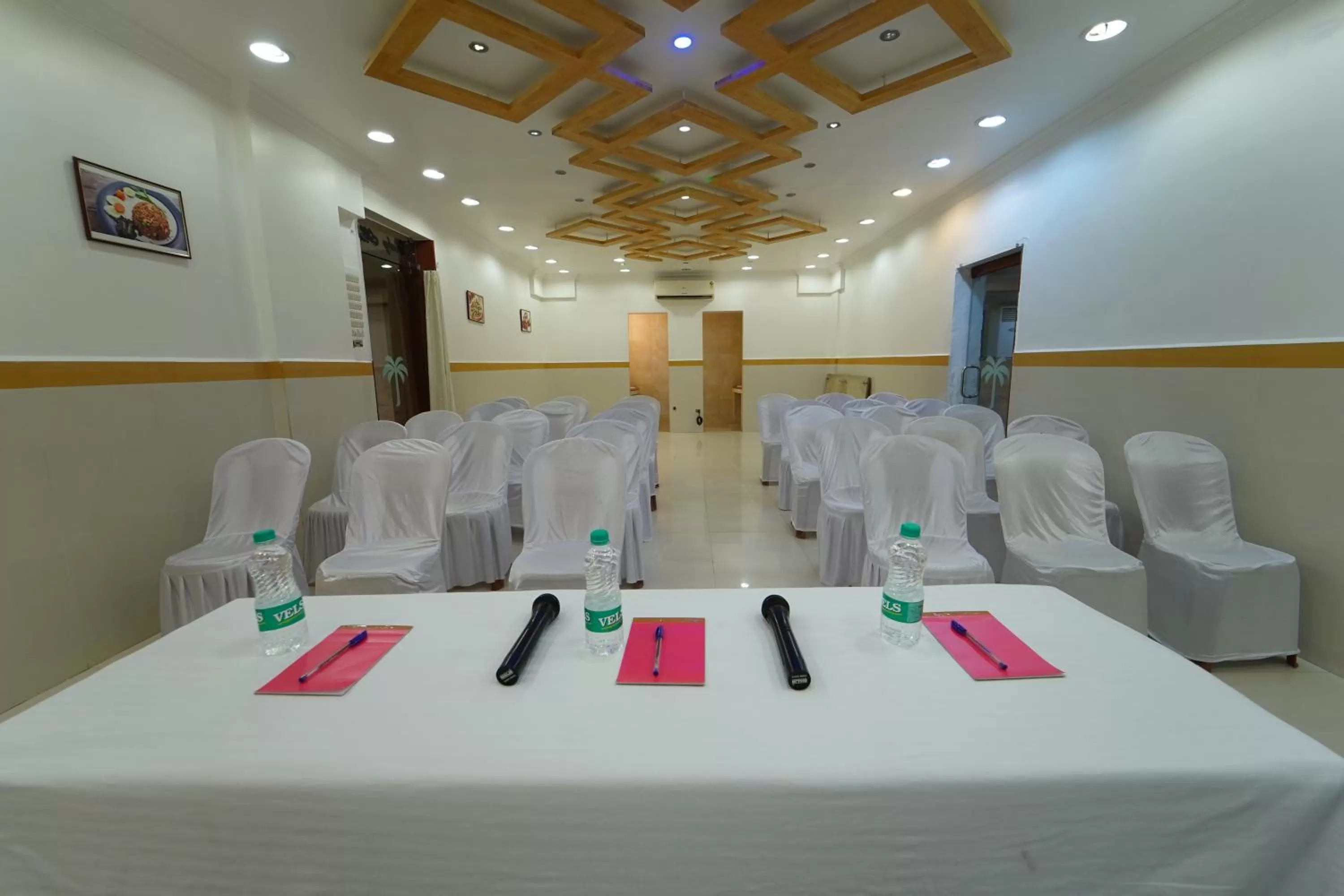 Meeting/conference room in Hotel Palmyra Grand Inn