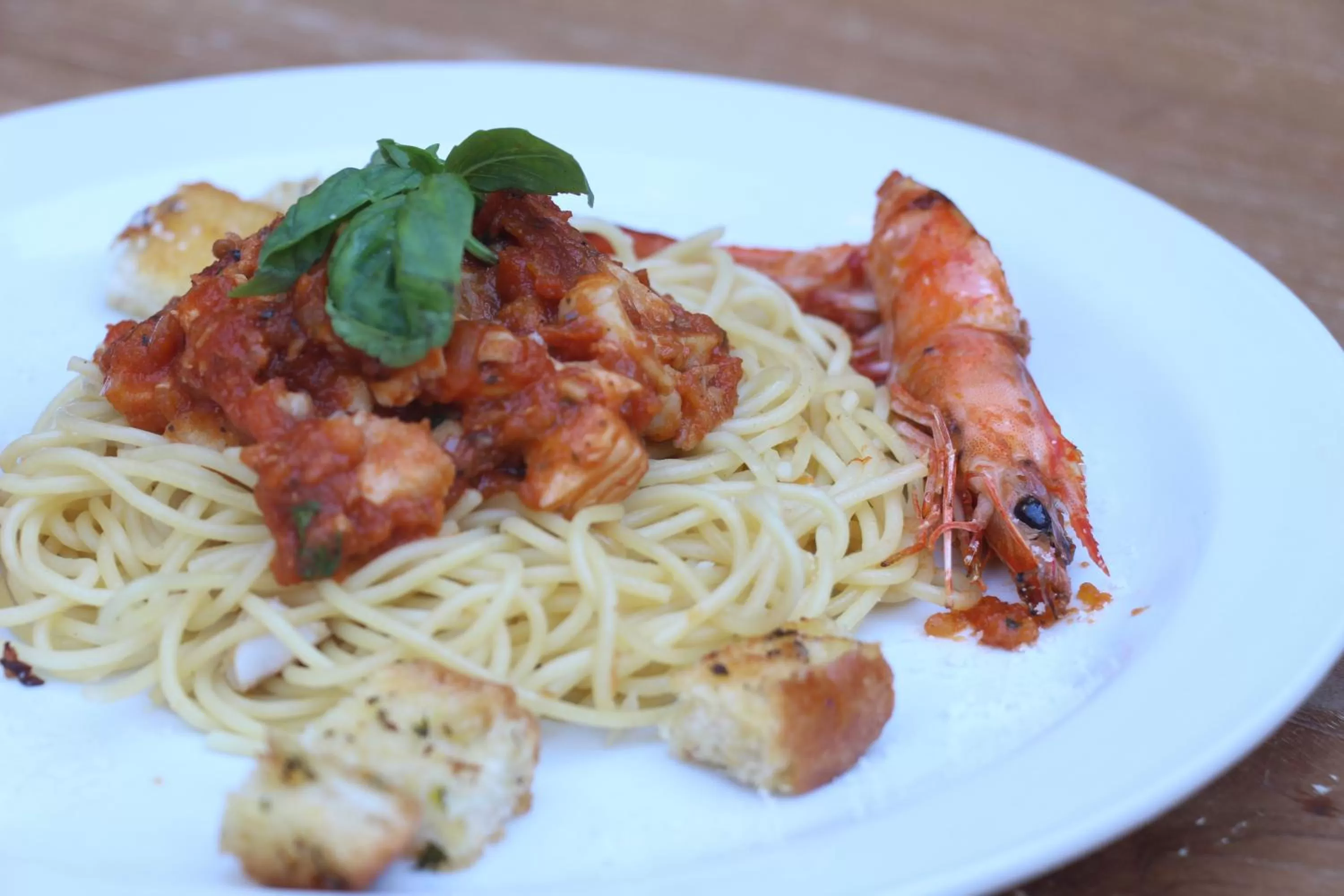 Meals in Parigata Resorts and Spa