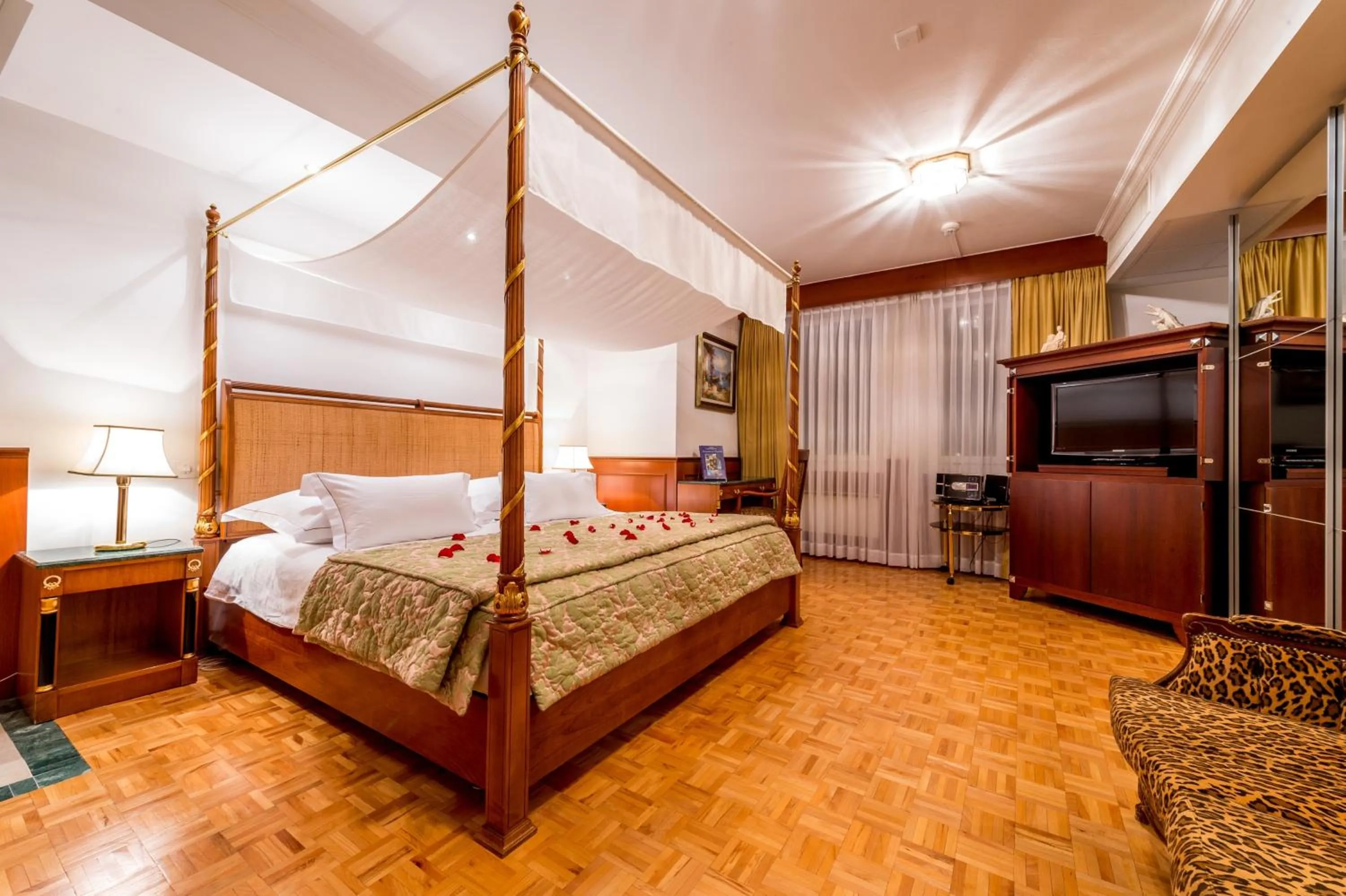 Bed in Hotel Century