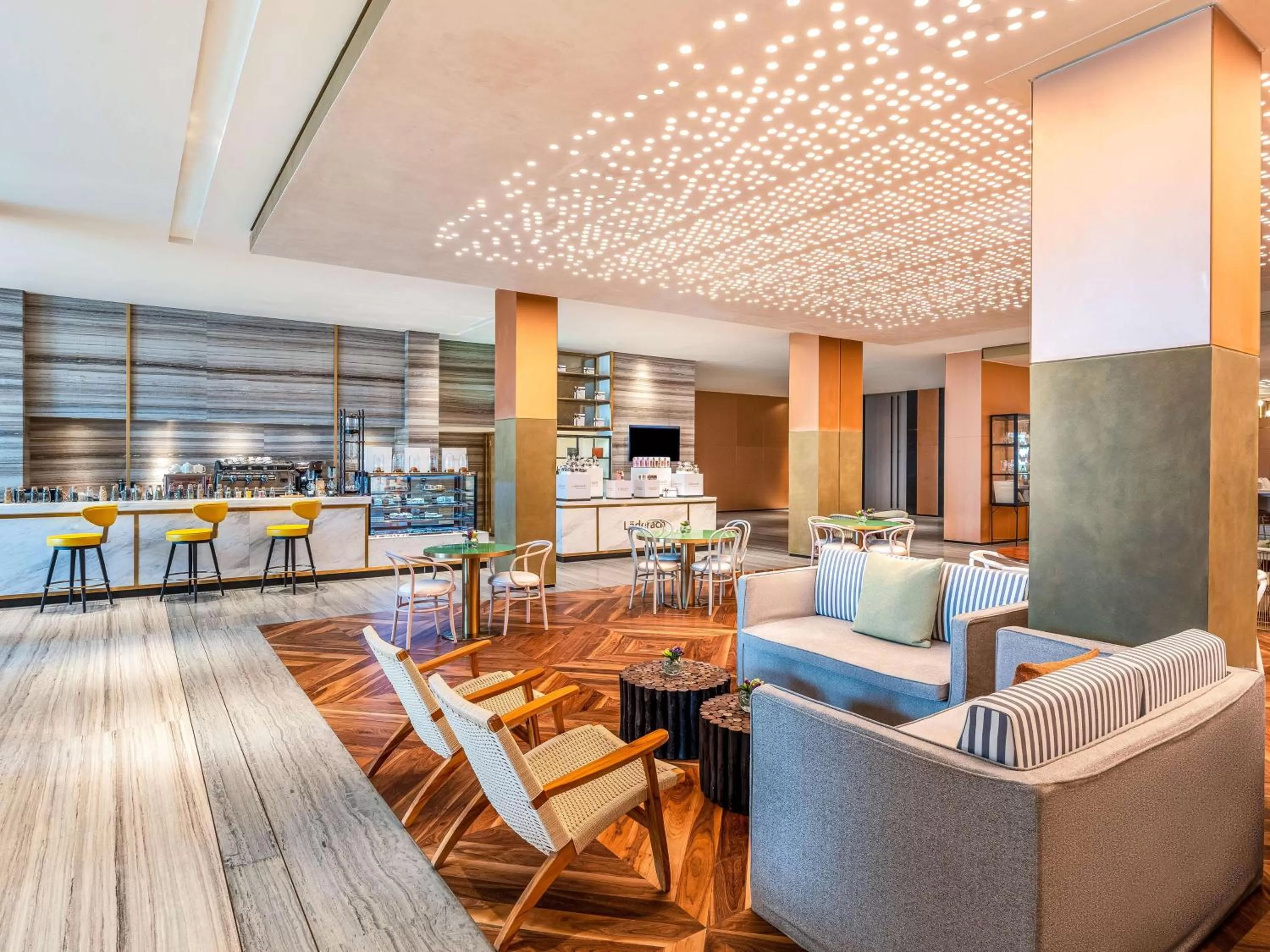 Restaurant/places to eat in Rixos Gulf Hotel Doha