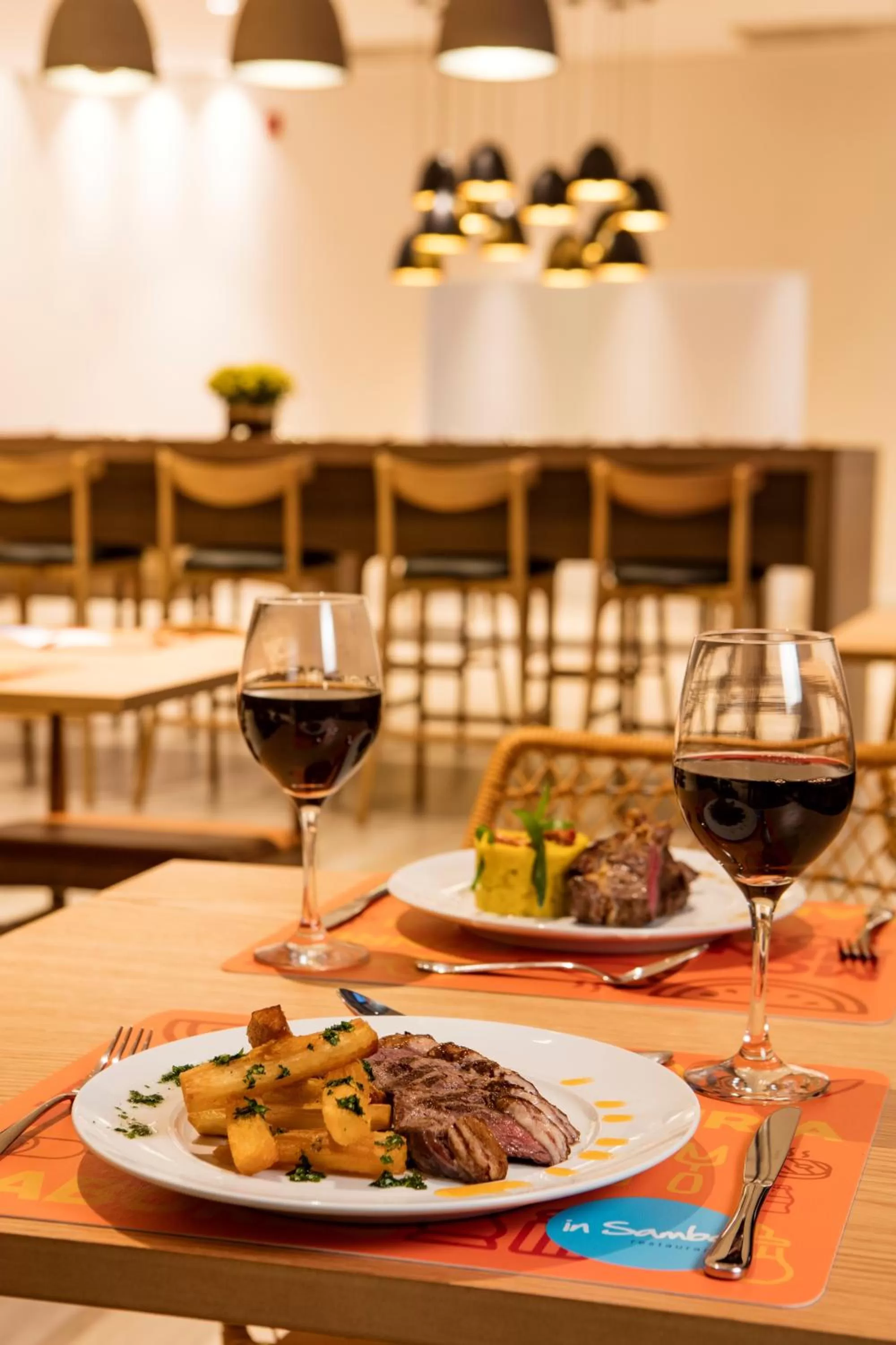 Food and drinks in Rio Hotel by Bourbon Ciudad Del Este