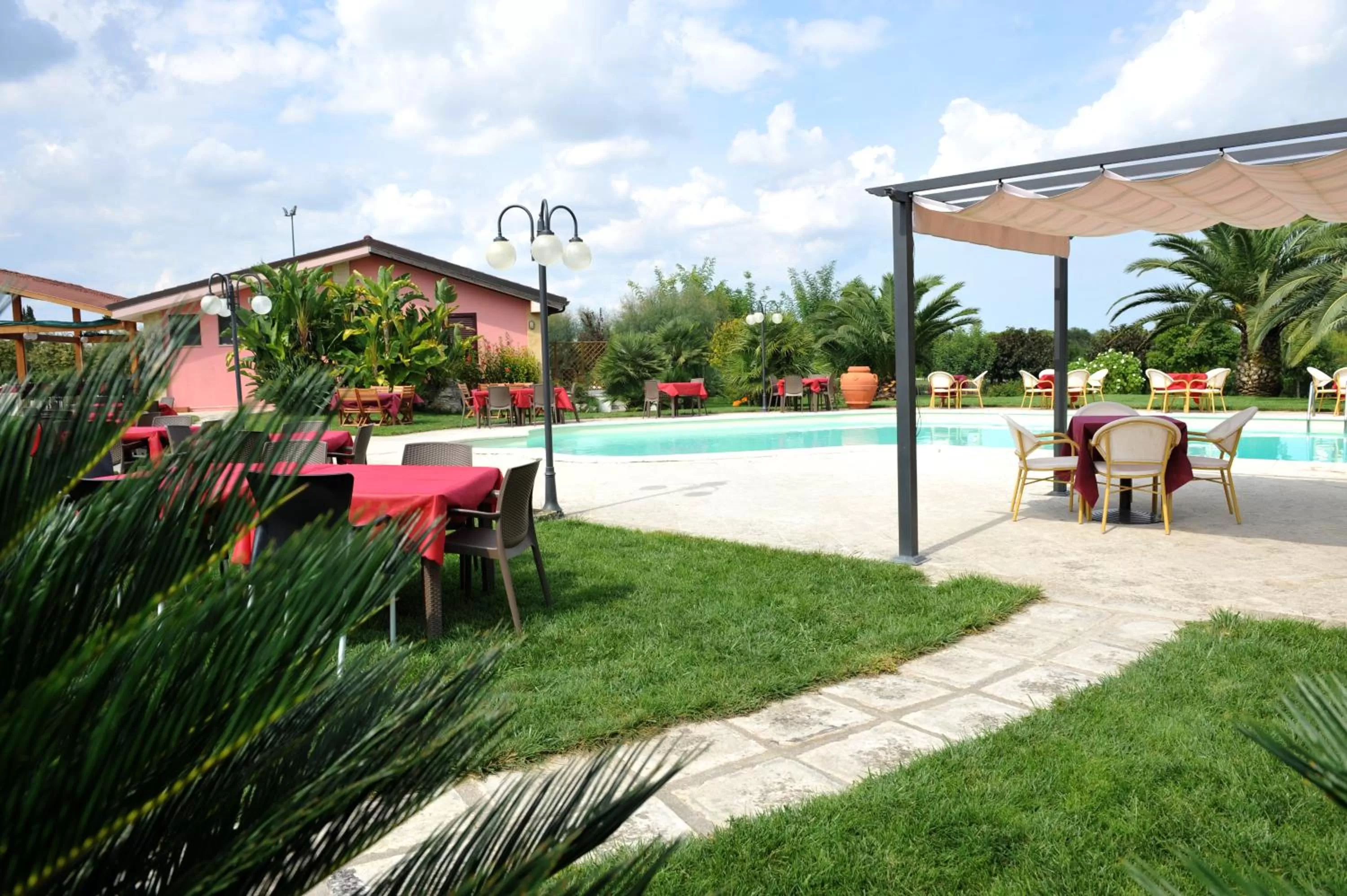 Swimming Pool in B&B Lu Casale