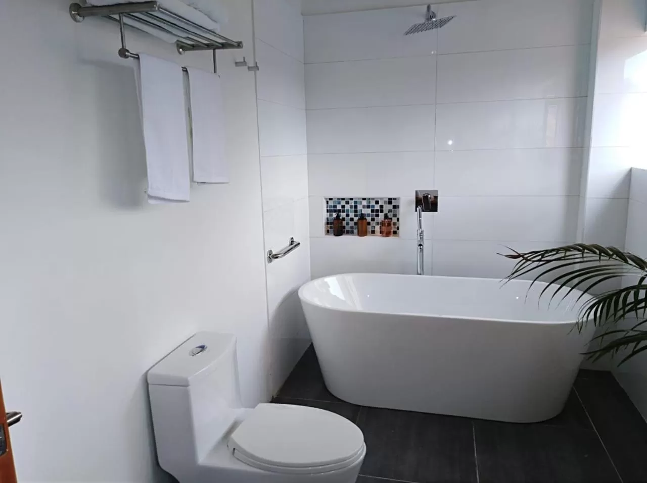 Hot Tub in Cotinga Hotel Spa