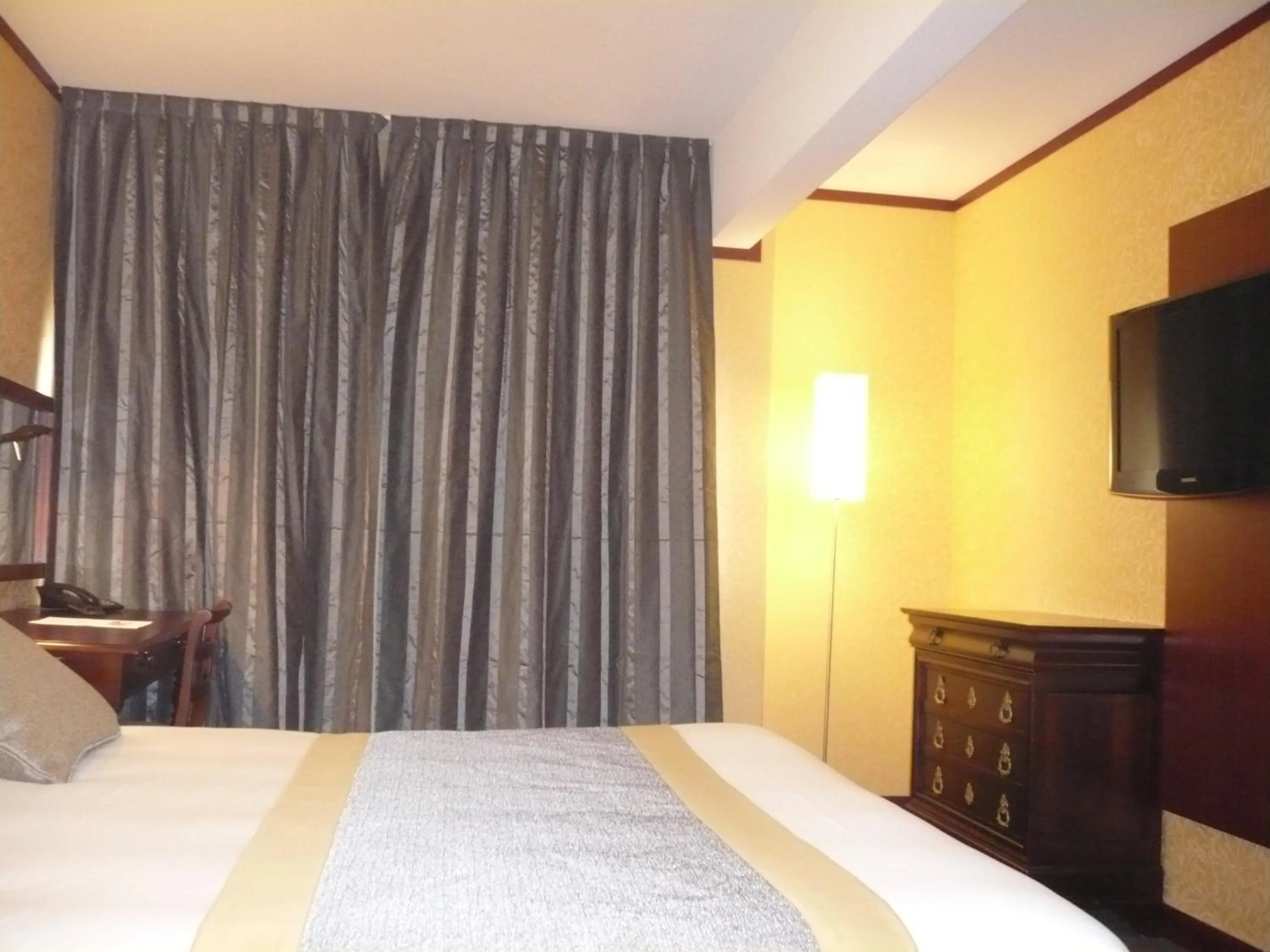 Decorative detail, Bed in Hotel De France