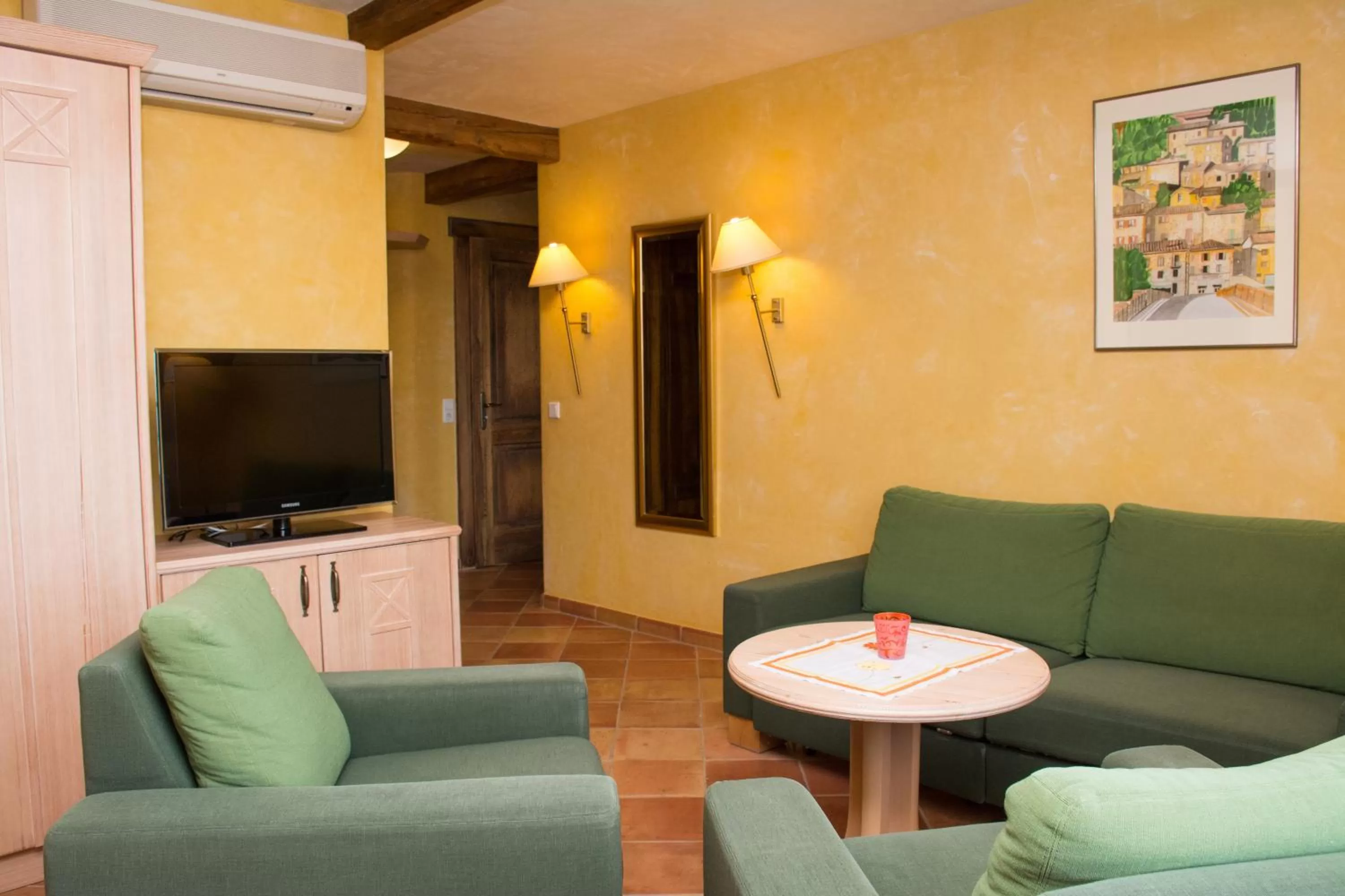 Living room in Hotel Casa Rustica - Eintrittskarten für den Europapark erhalten Sie garantiert über uns!