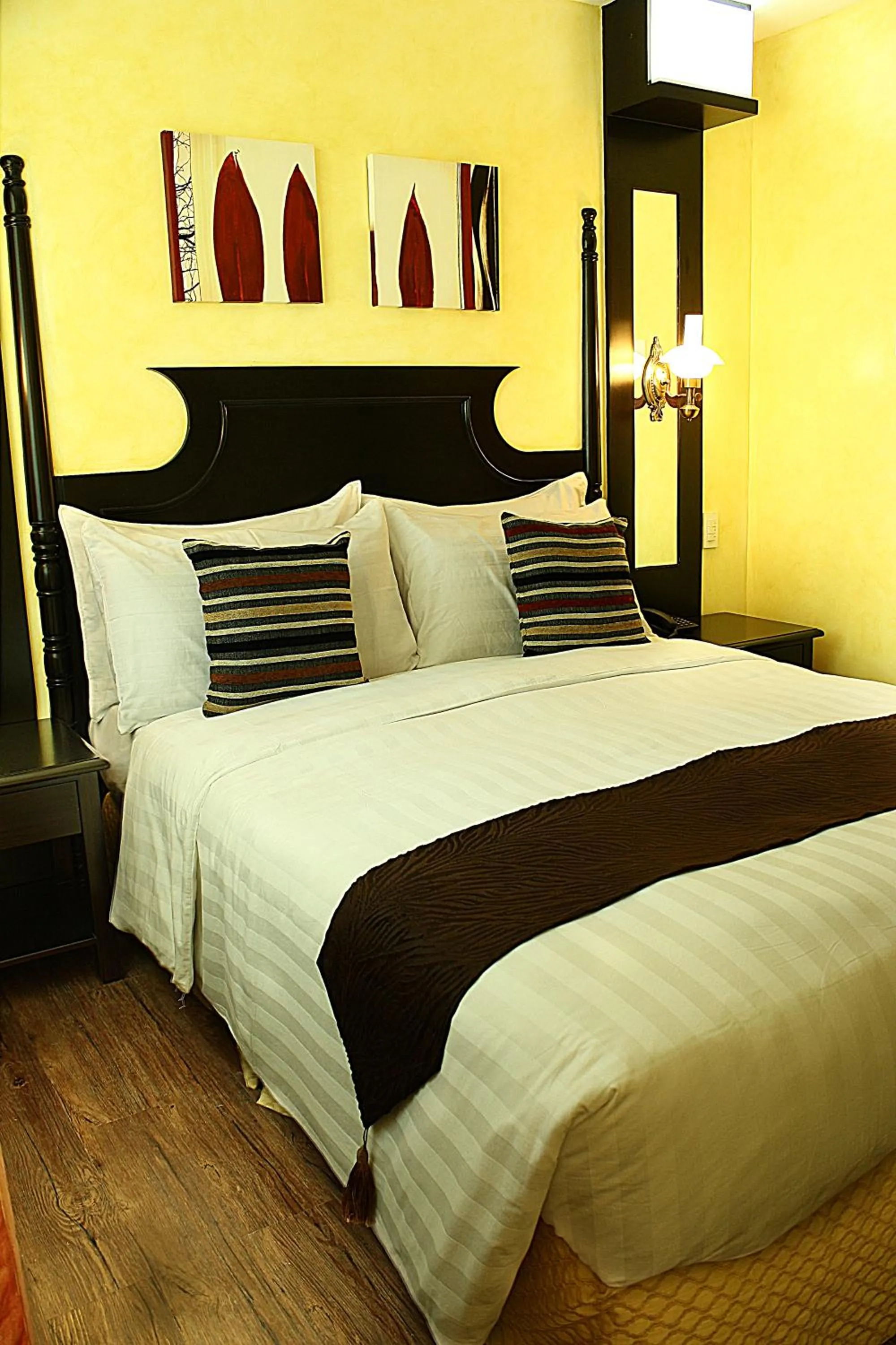 Two-Bedroom Suite in Lee Boutique Hotel Tagaytay