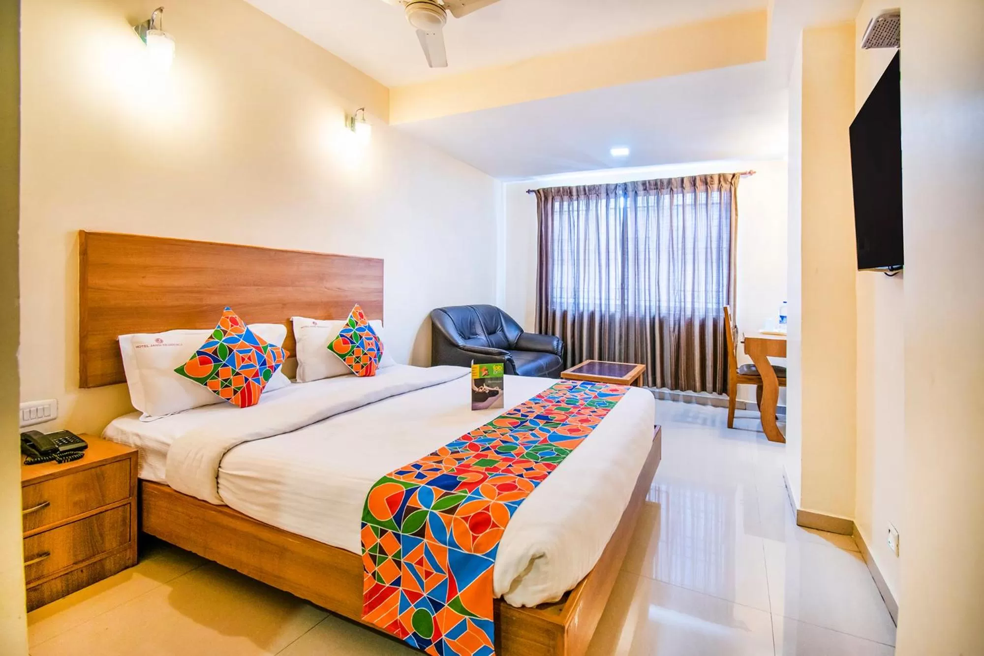 FabHotel Jansi Deluxe - Nr Gandhipuram Bus stand