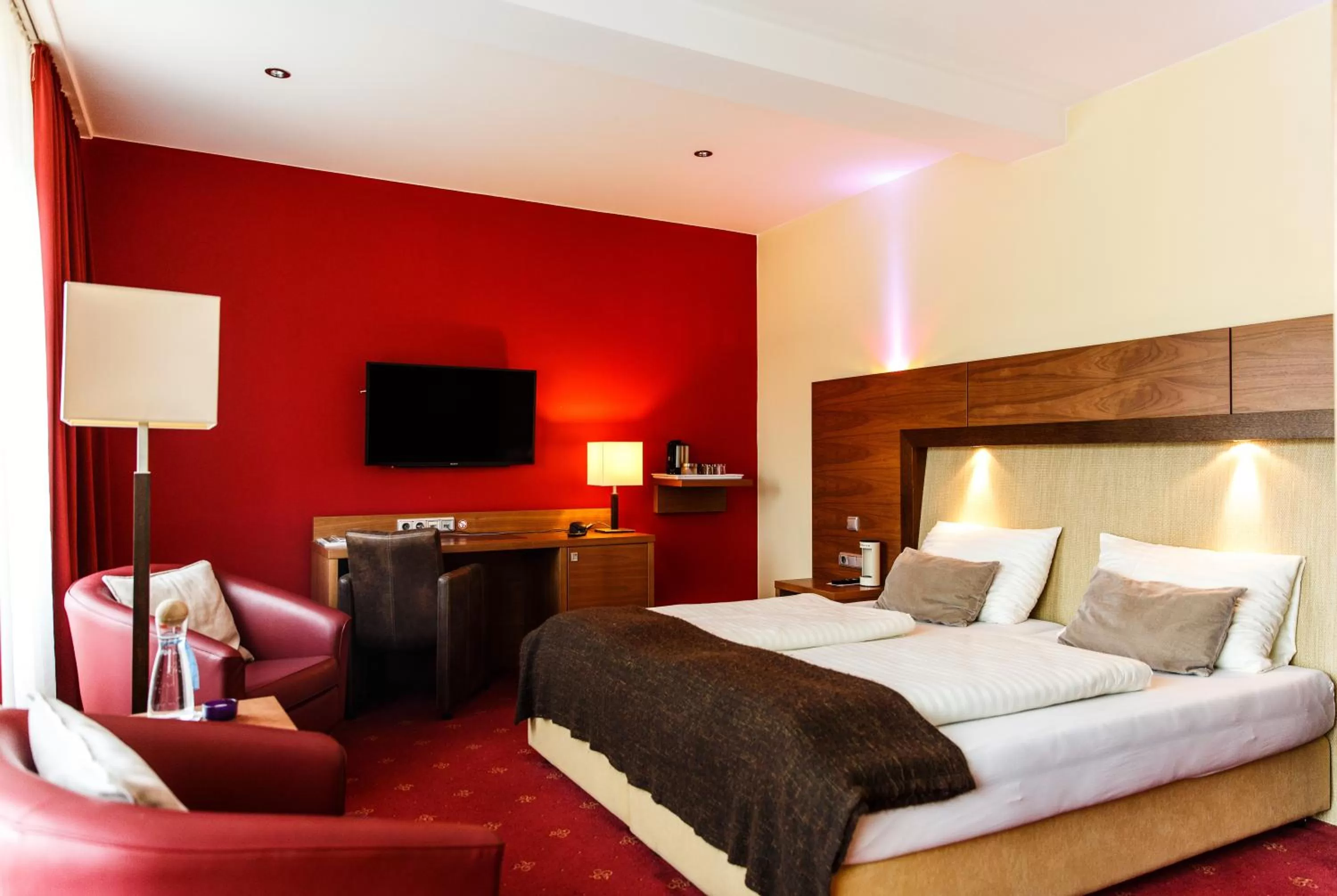 Photo of the whole room, Bed in Hotel Salzburg