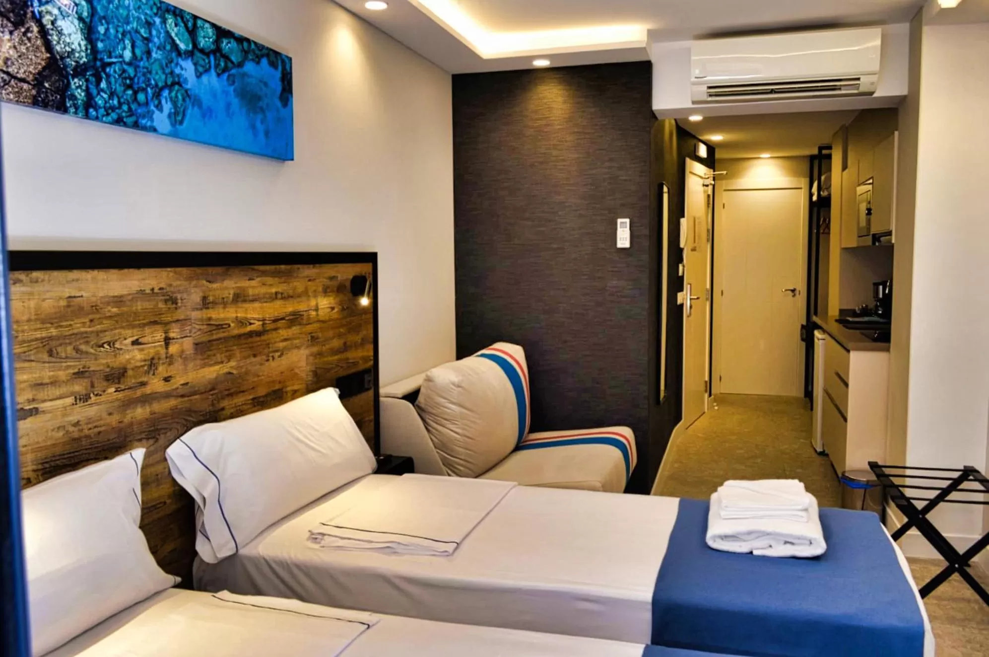 Bed in GBH Hotel-Apartamentos Posidonia