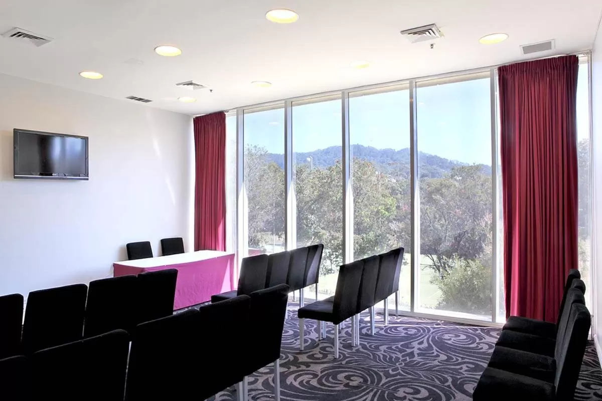 Absolute Beachfront Opal Cove Resort