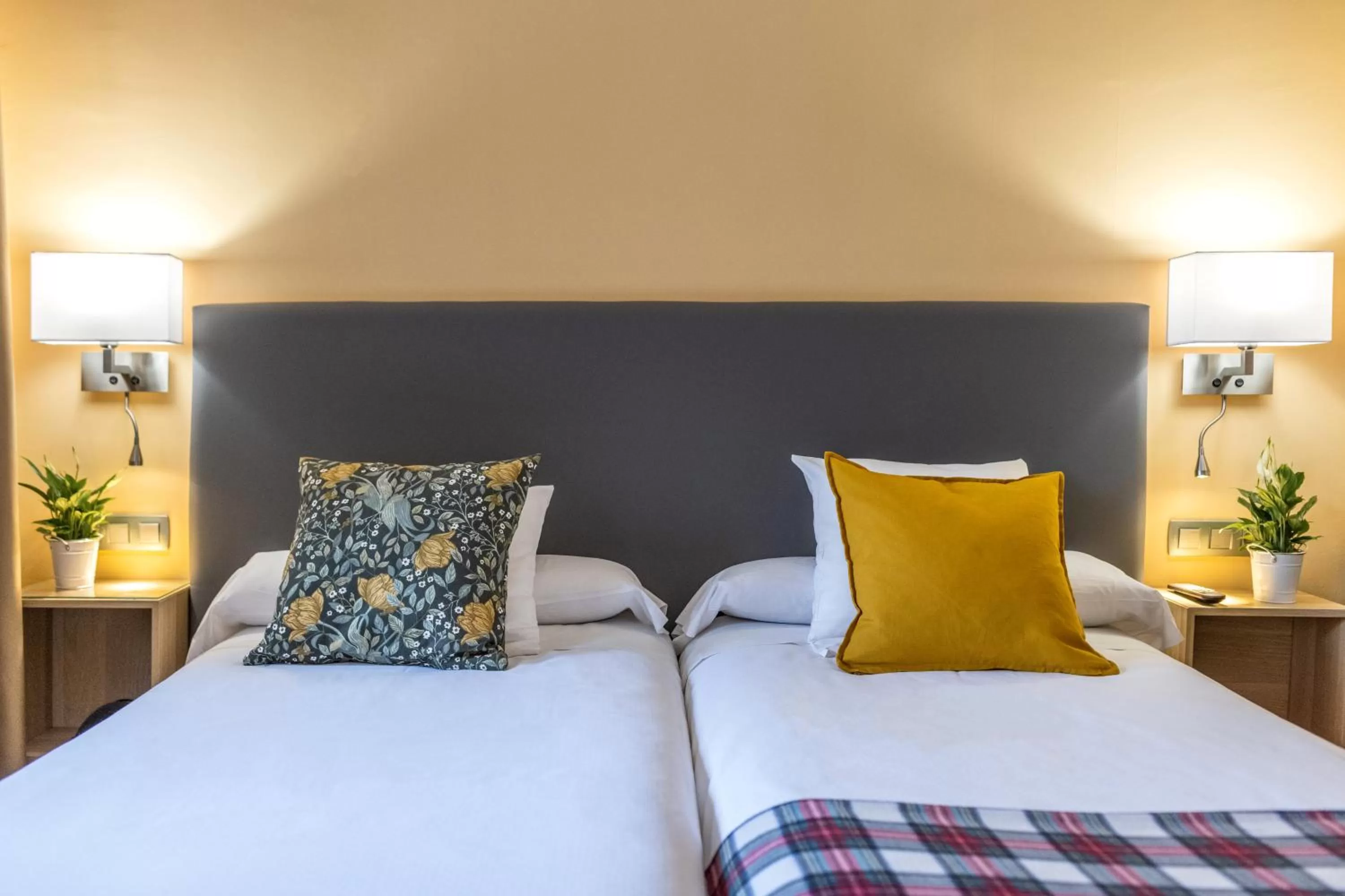 Bedroom, Bed in Hotel Monasterio Benedictino