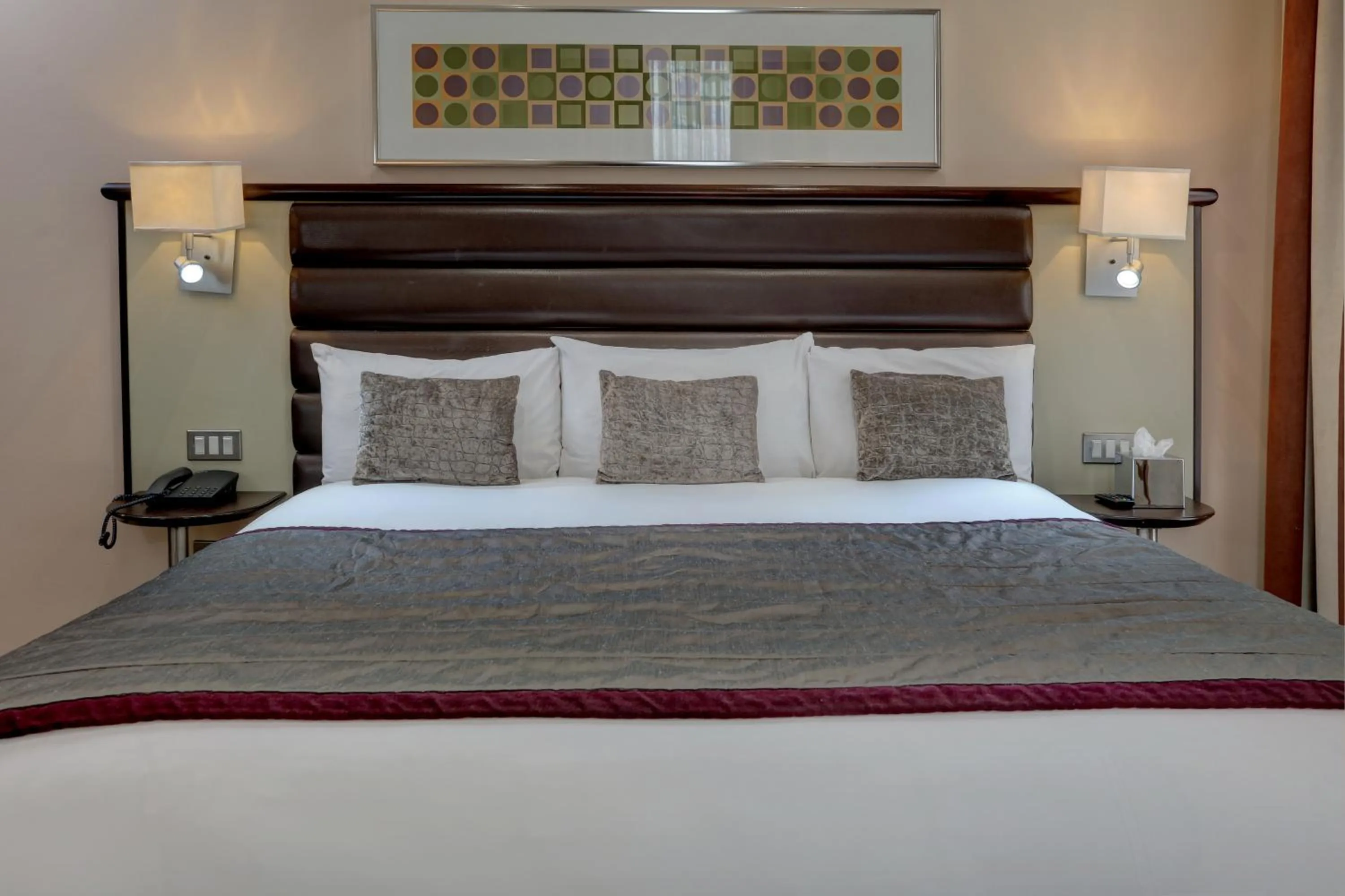 Bed in Corus Hyde Park Hotel