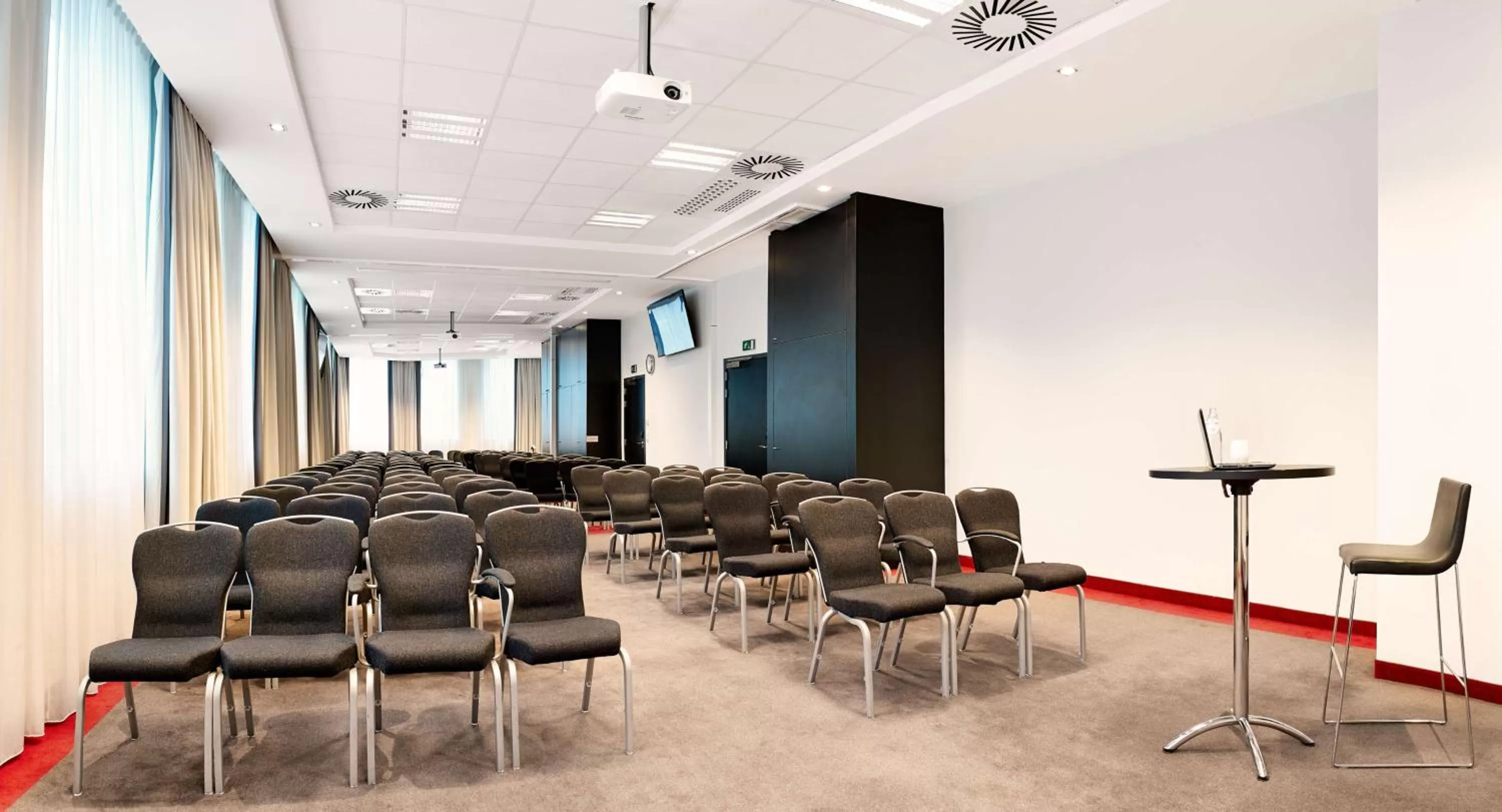 Meeting/conference room in Radisson Hotel Brussels Centre Midi