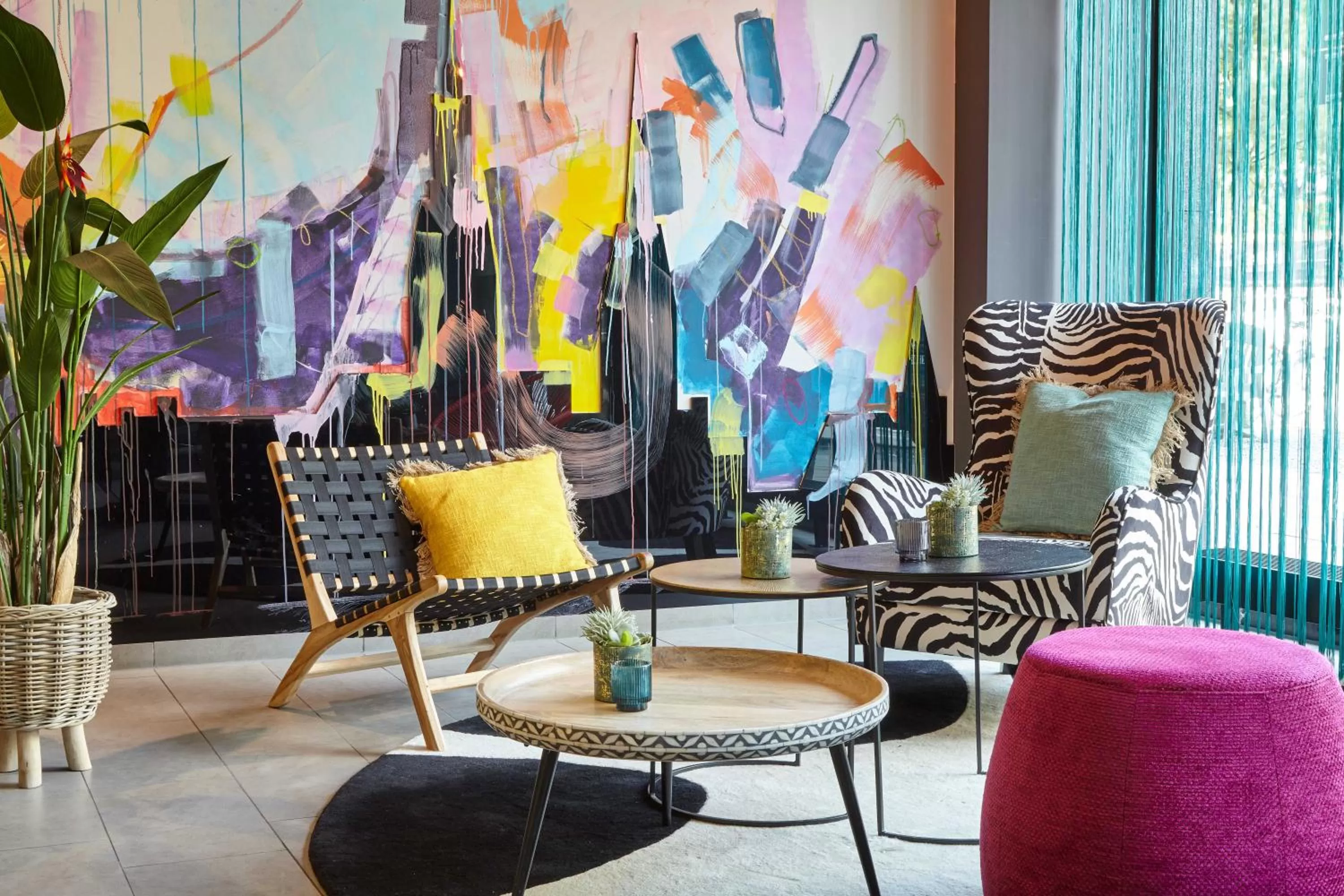 Seating area in the niu Fusion