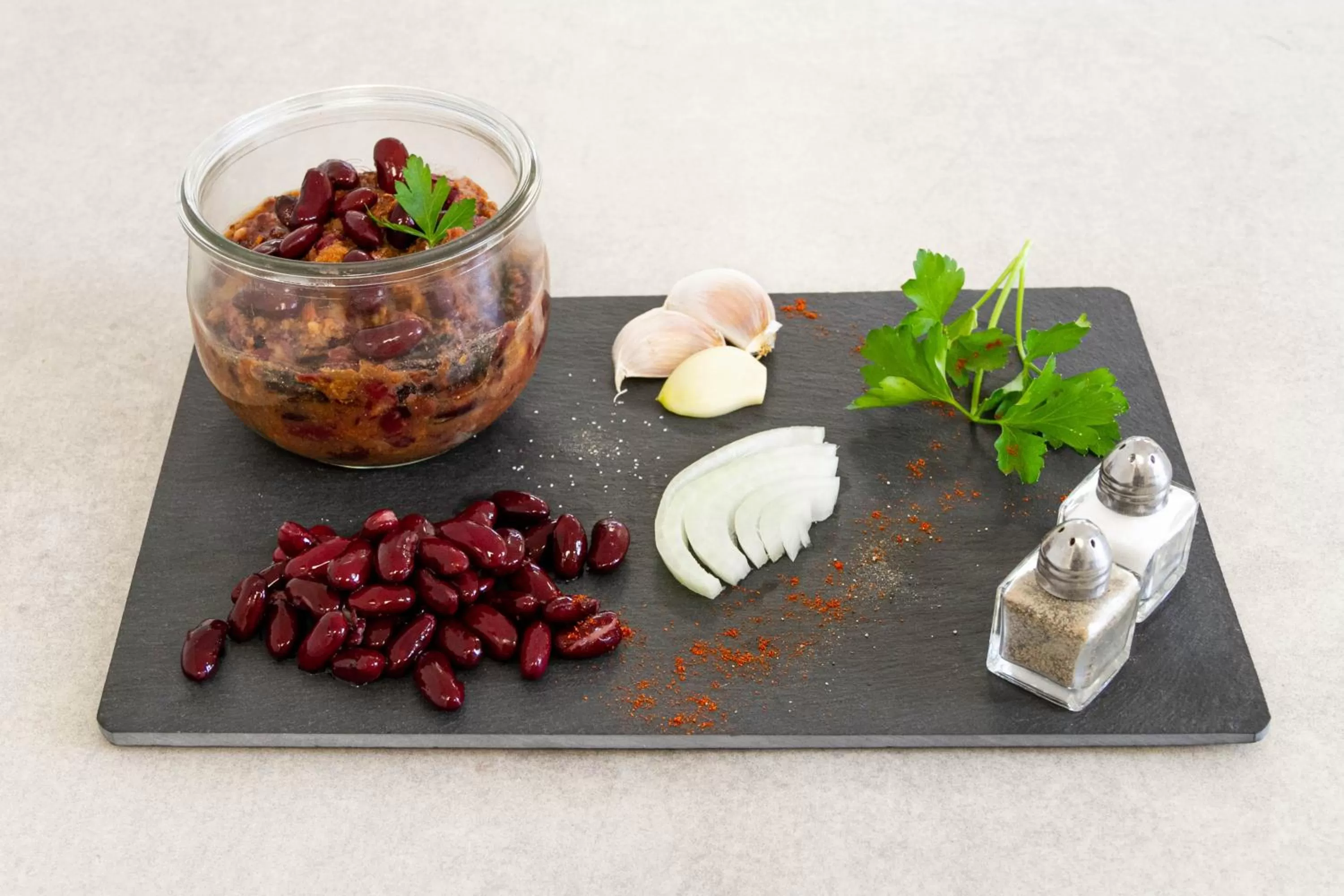 Lunch in Comfort Aparthotel Saint-Nazaire Les Portes de l Ocean