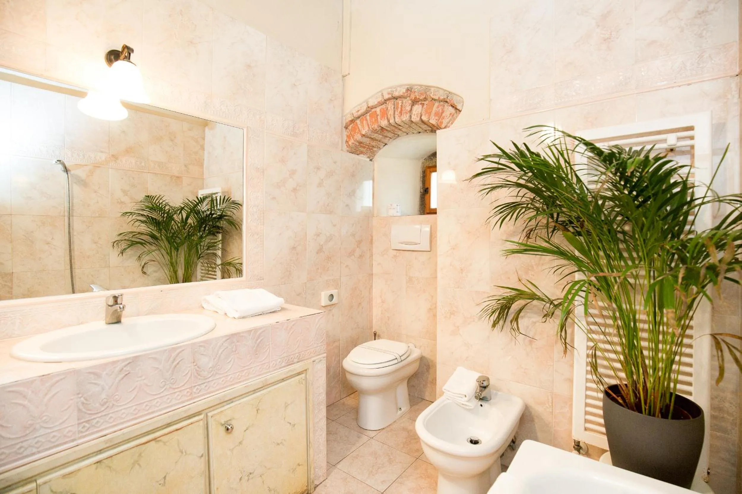 Toilet in Villa Pitiana