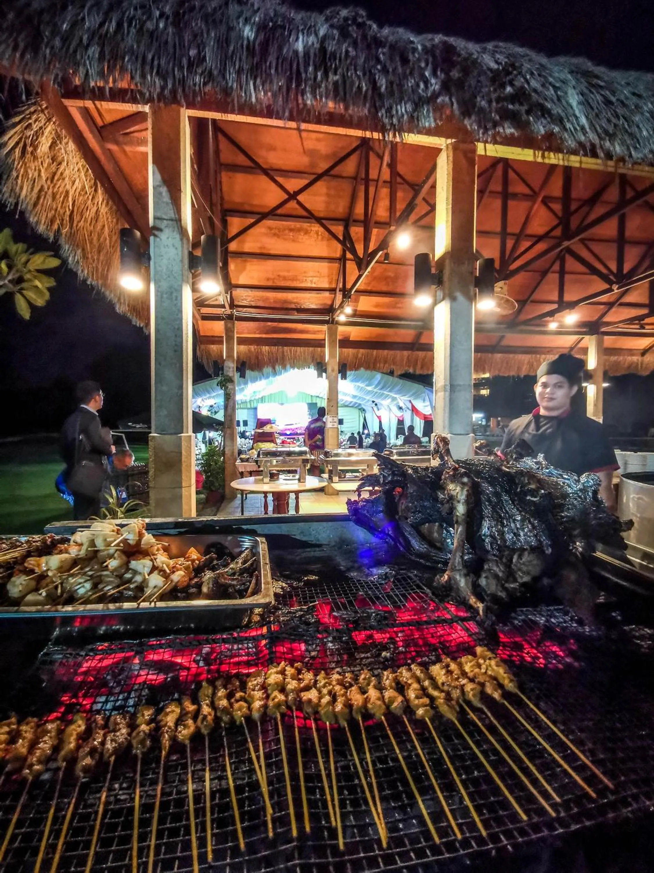 Restaurant/places to eat in Palm Beach Resort & SPA