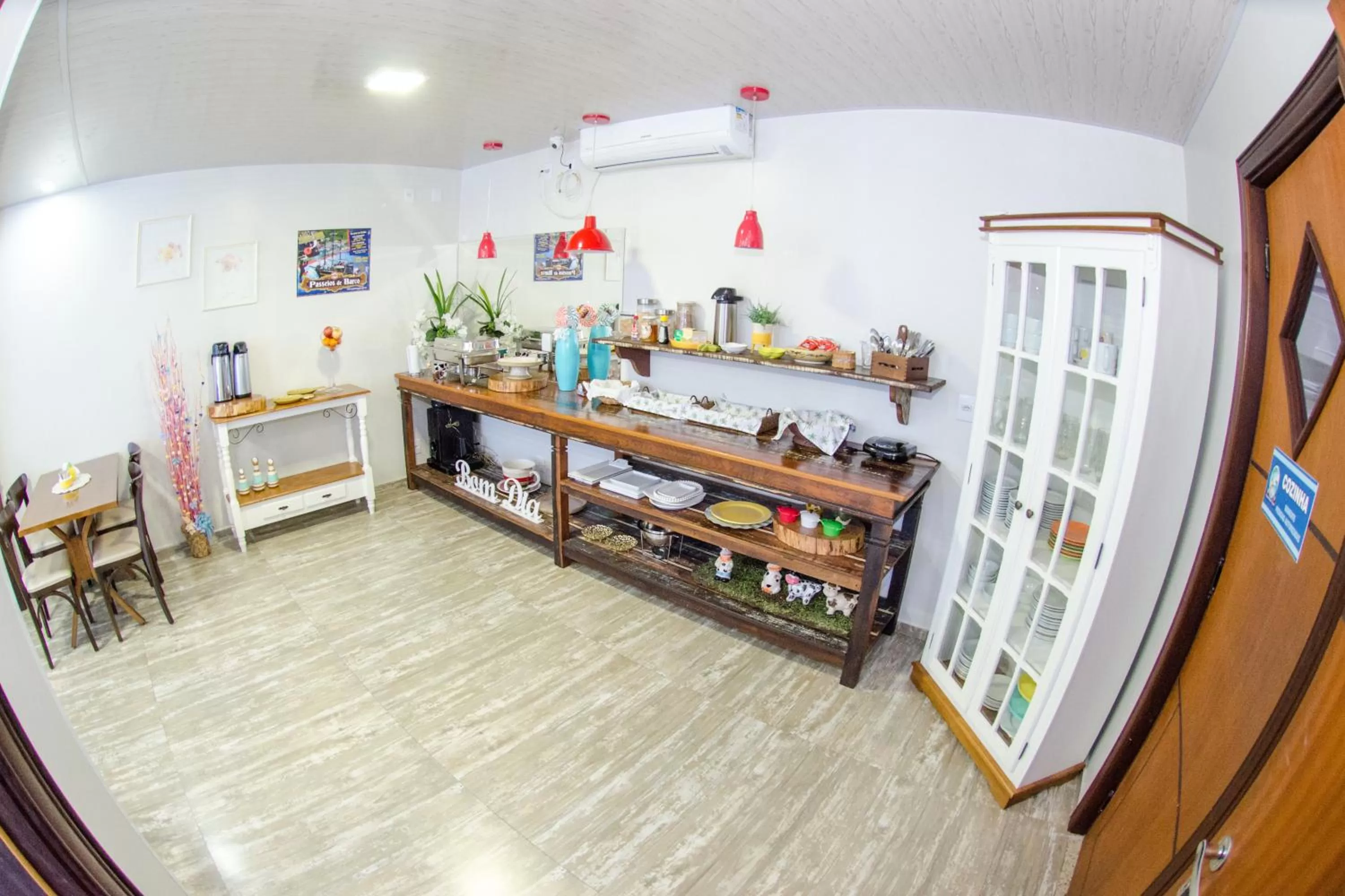 Buffet breakfast in Pousada Paraíso Tropical