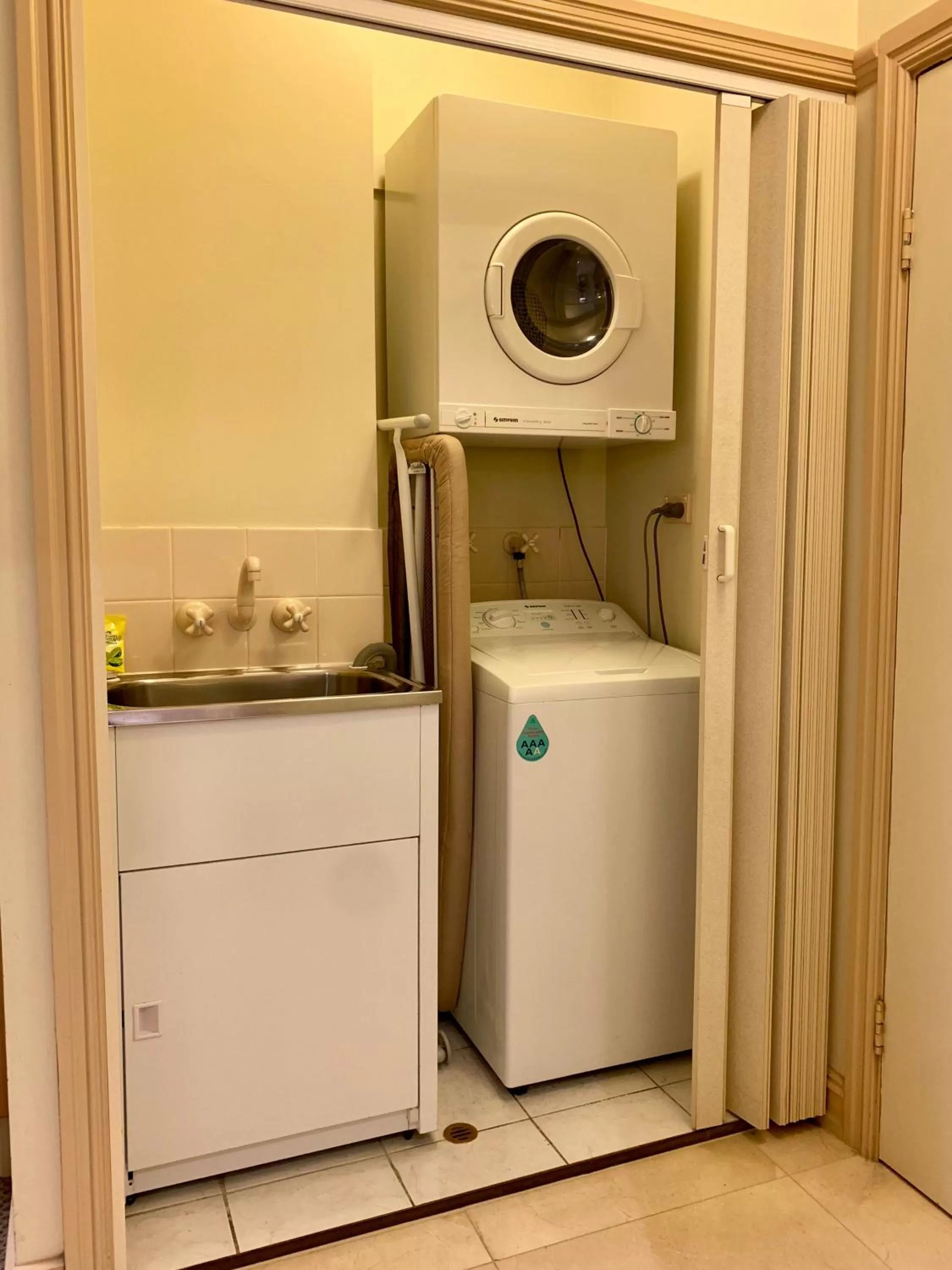 Area and facilities in Royal Albert Hotel