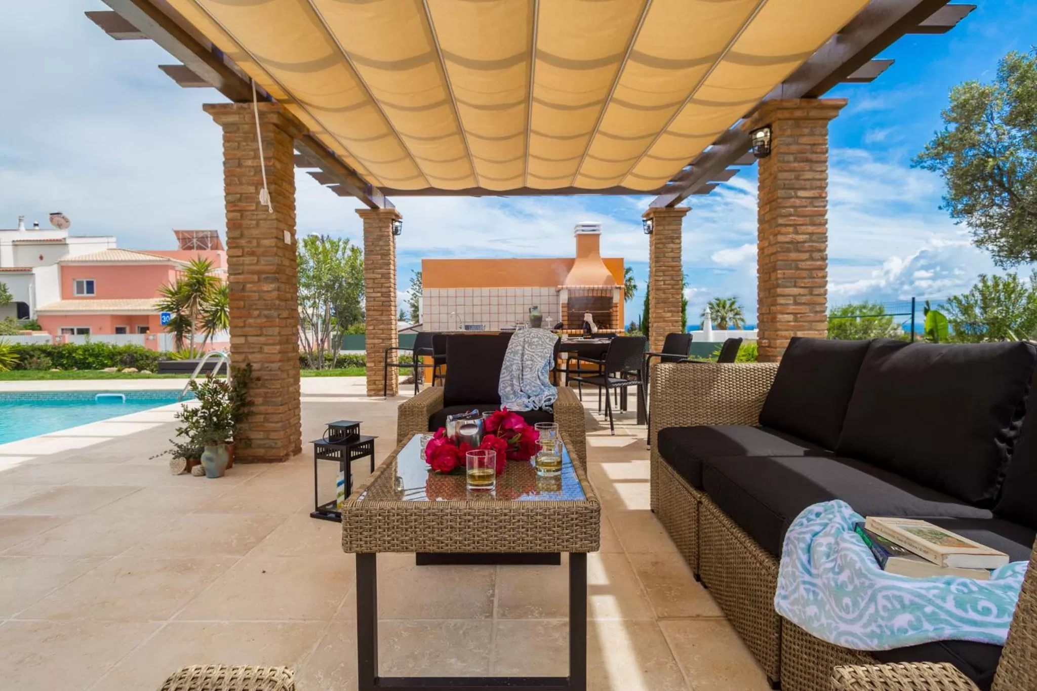 Patio in Colina da Lapa & Villas