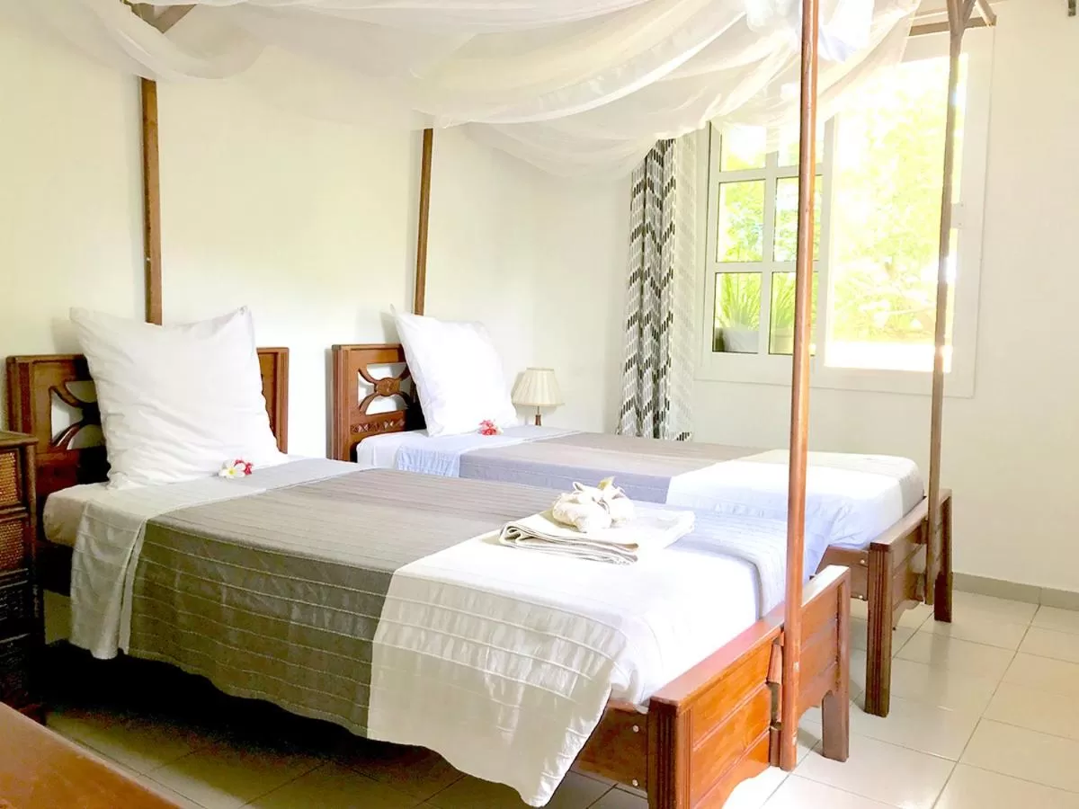 Bedroom, Bed in Hotel Jardin de la Paix