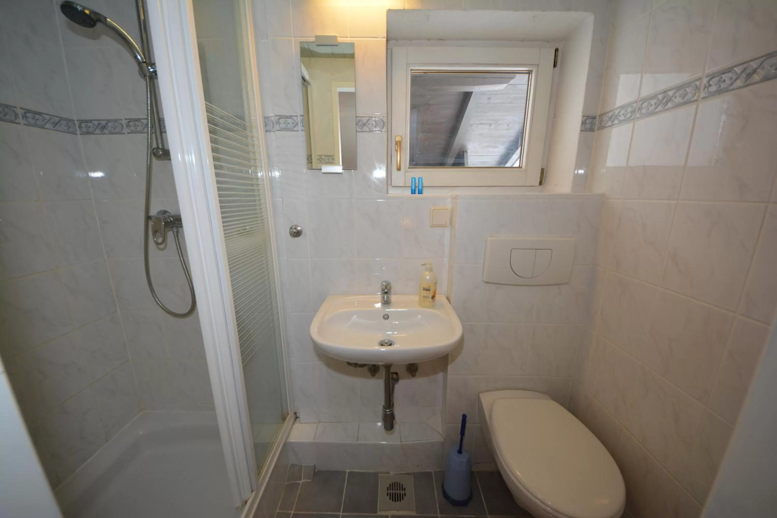 Bathroom in Haus Irmgard by Châtel Reizen