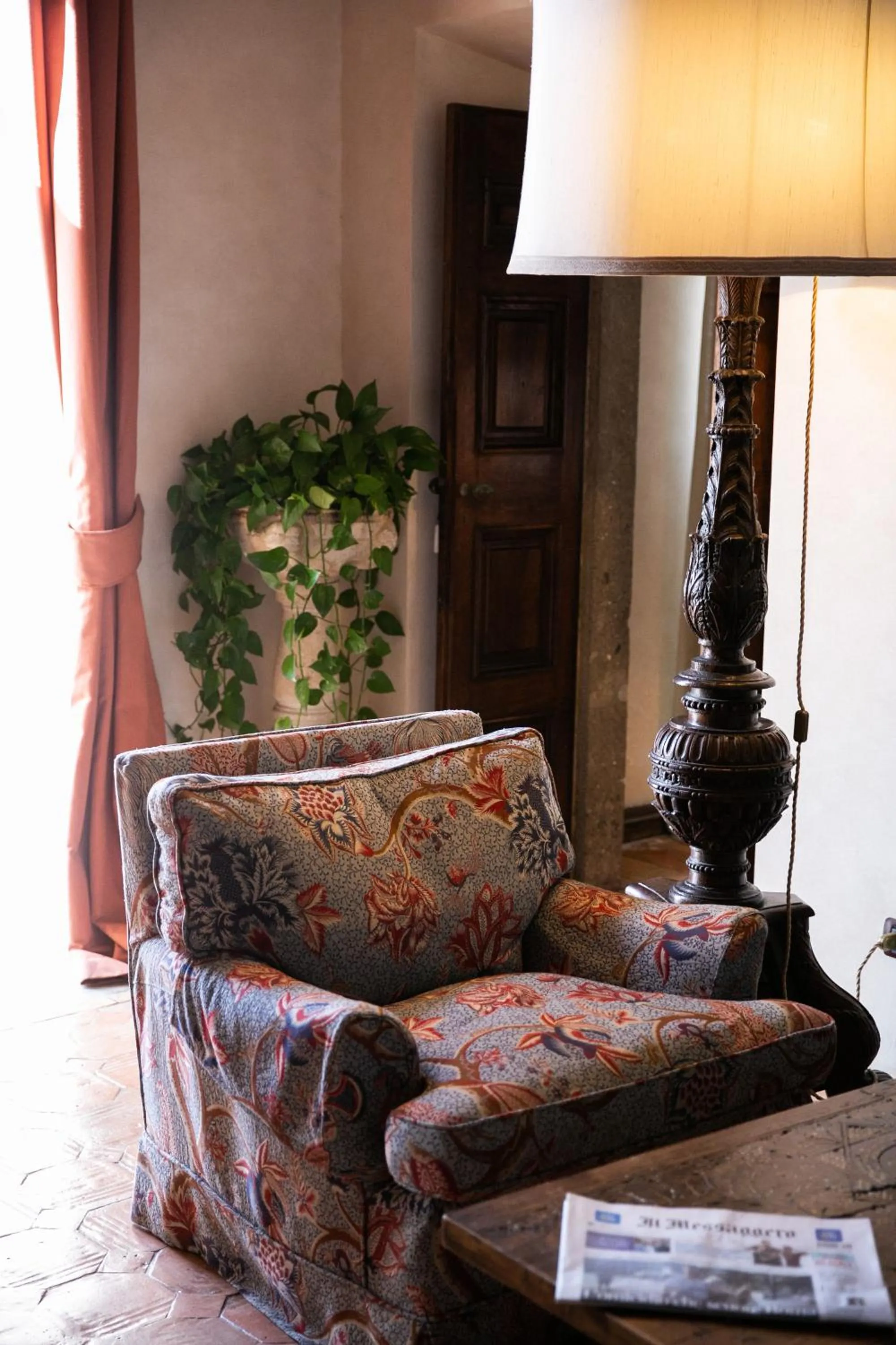 Lounge or bar in La Posta Vecchia Hotel