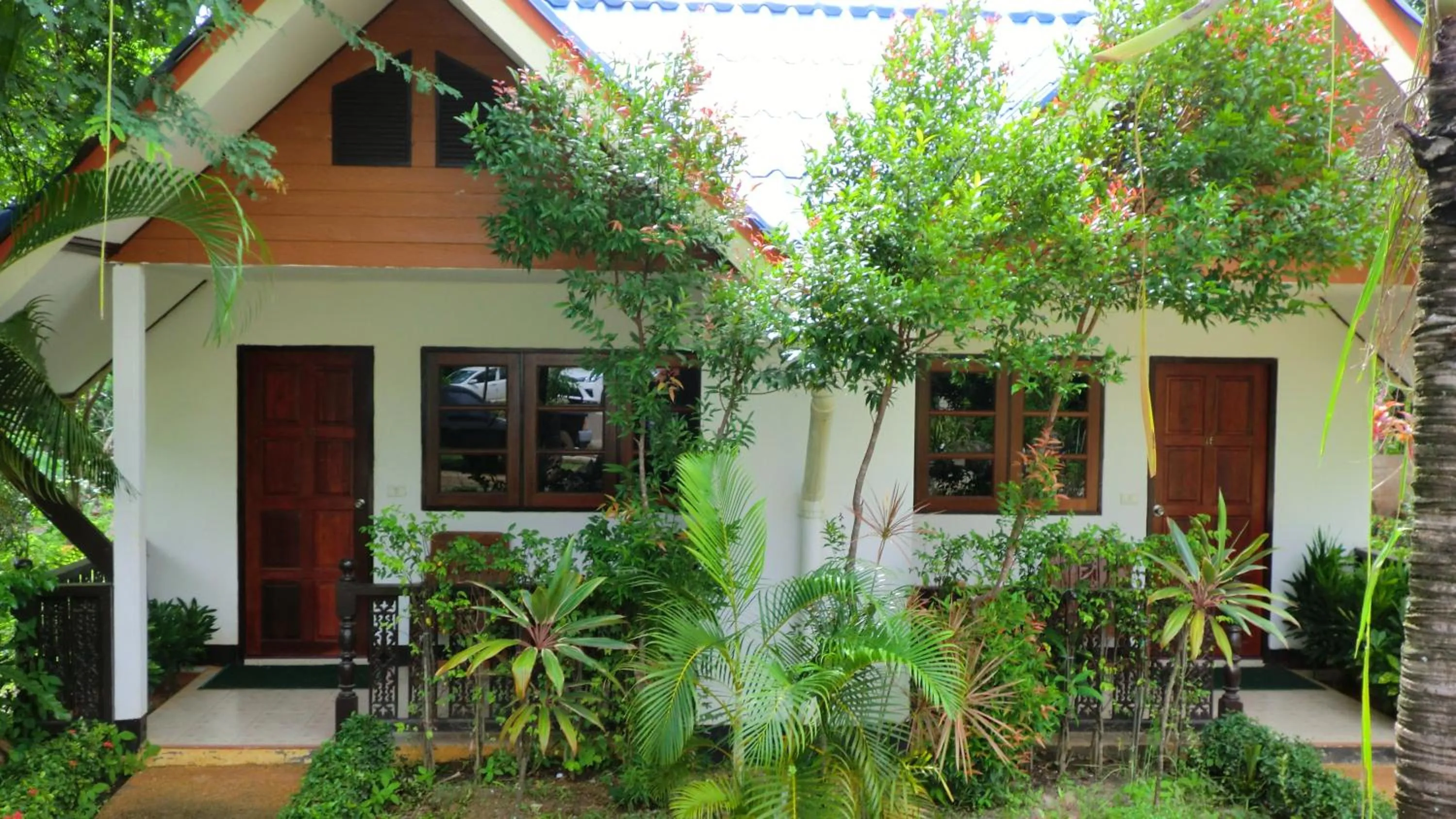 Garden in The Krabi Forest Homestay