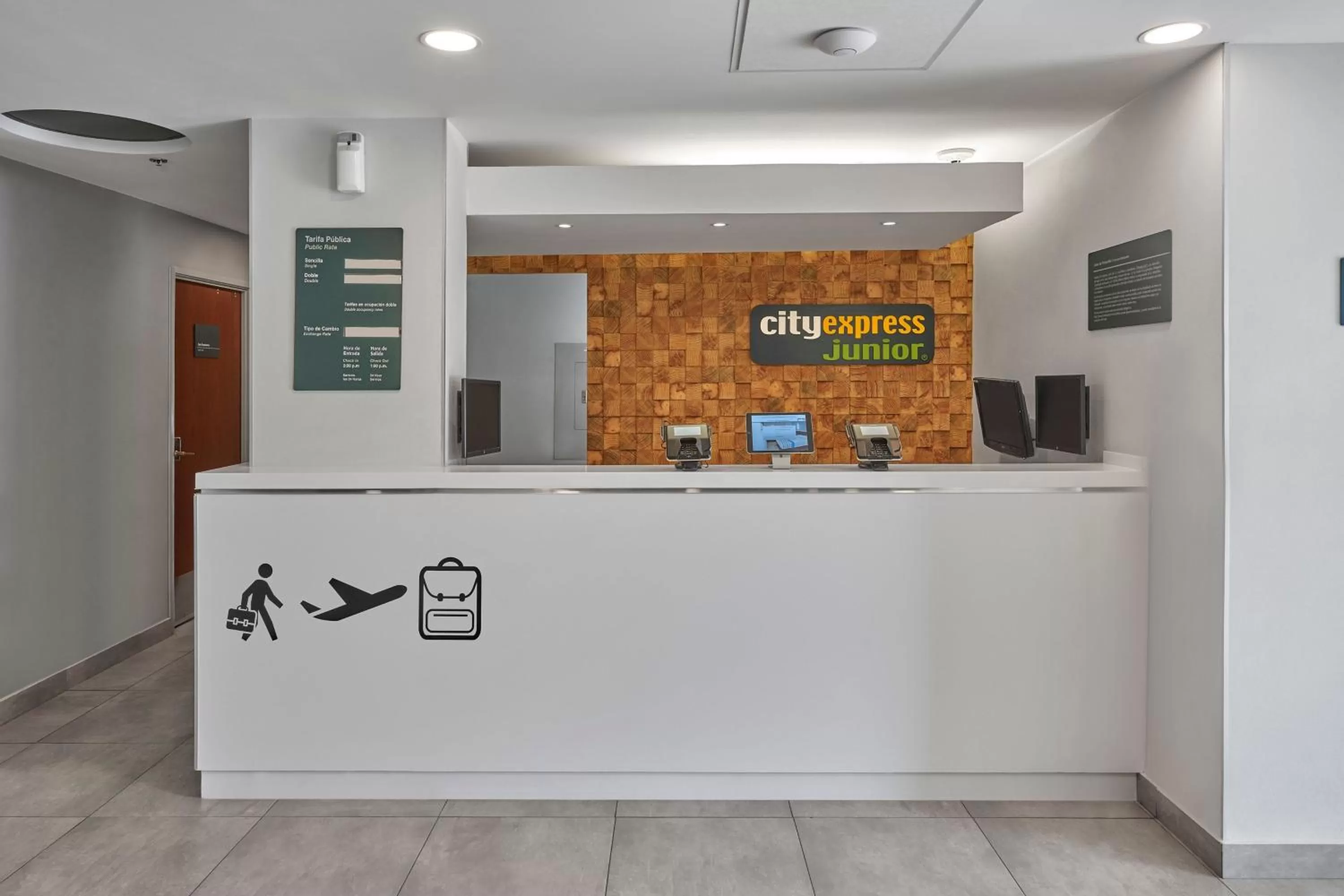 Lobby or reception in City Express Junior by Marriott Juarez Consulado