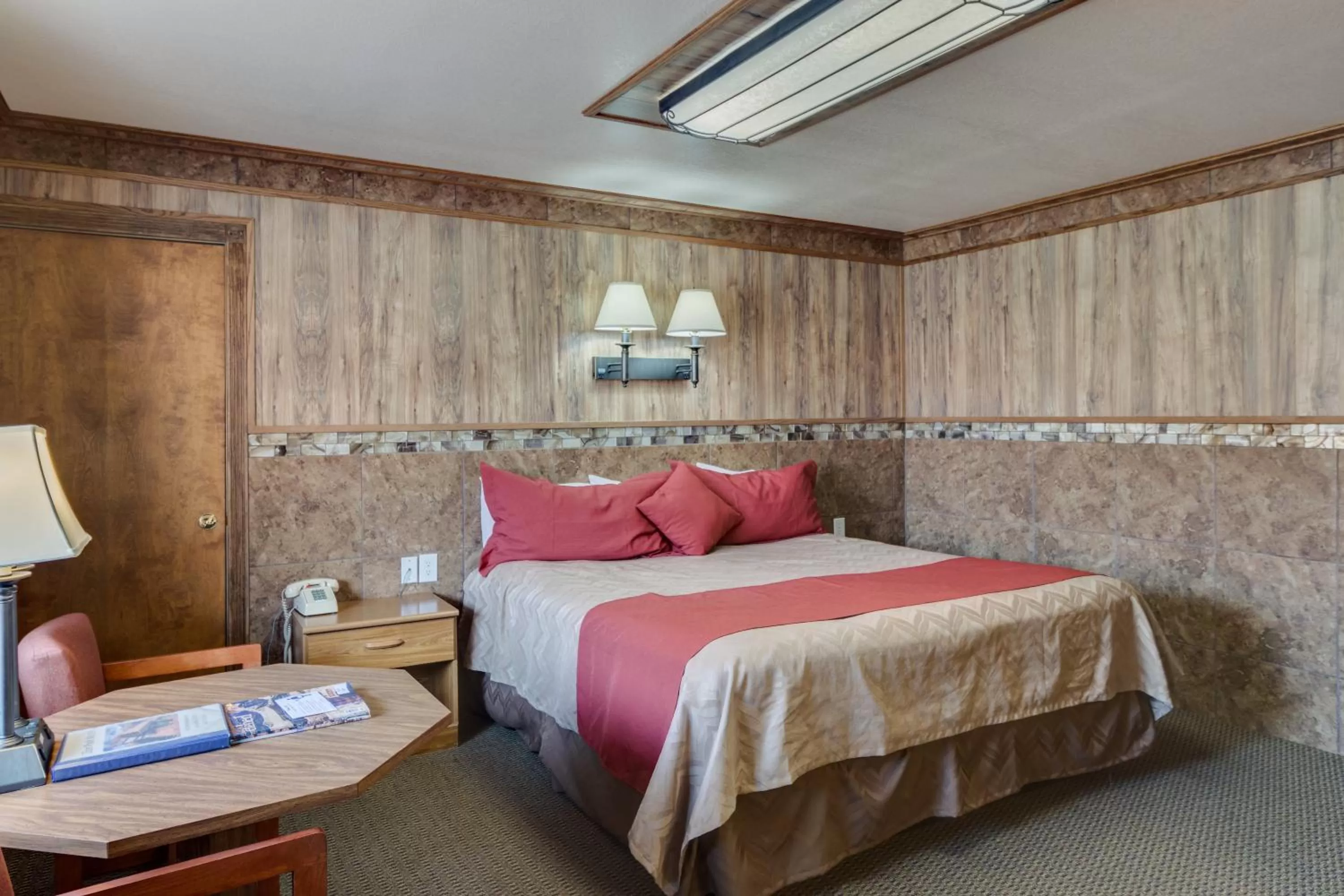 Bed in Zion Park Motel