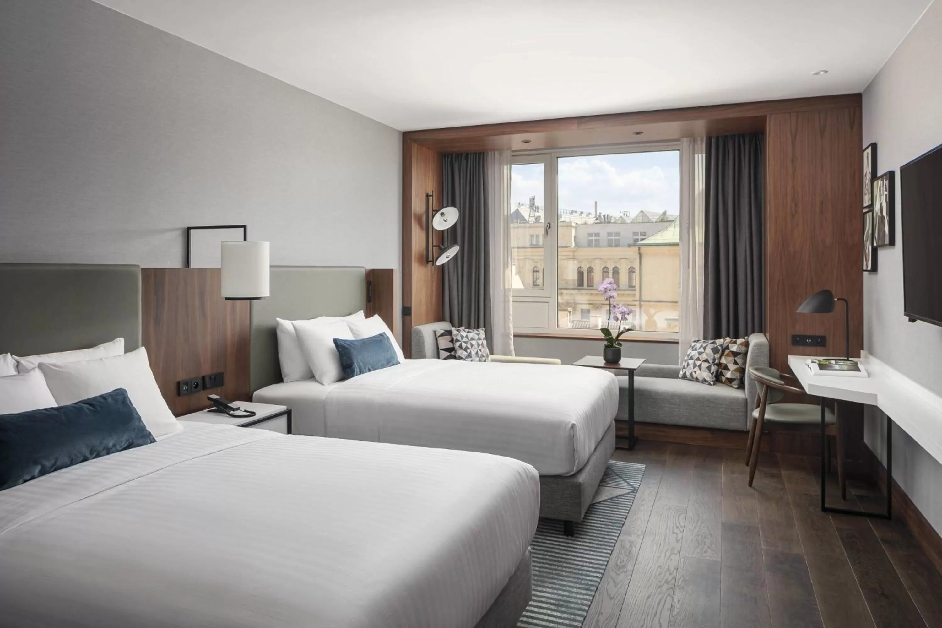 Photo of the whole room, Bed in Prague Marriott Hotel