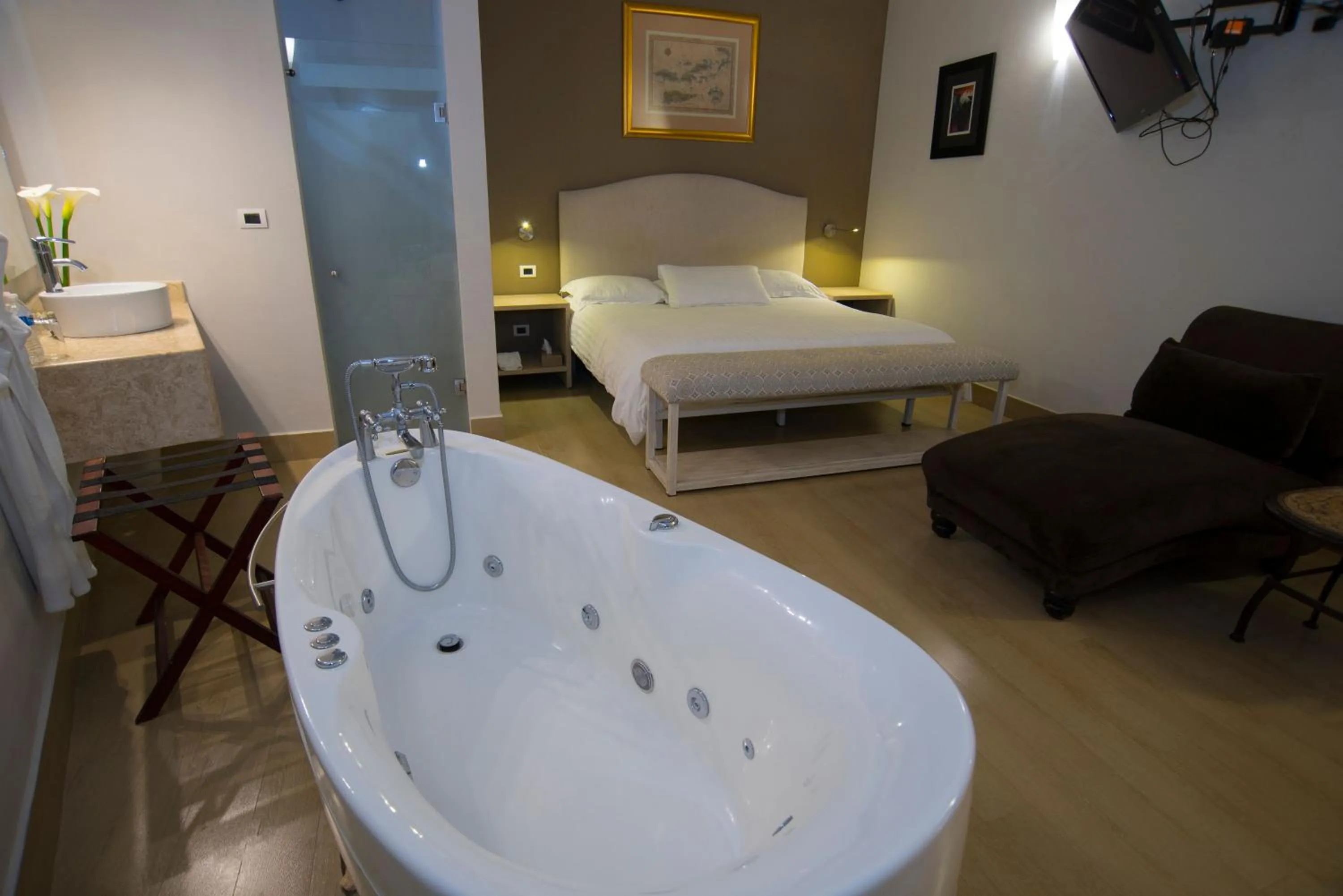 Photo of the whole room, Bed in Casa Mateo Hotel Boutique