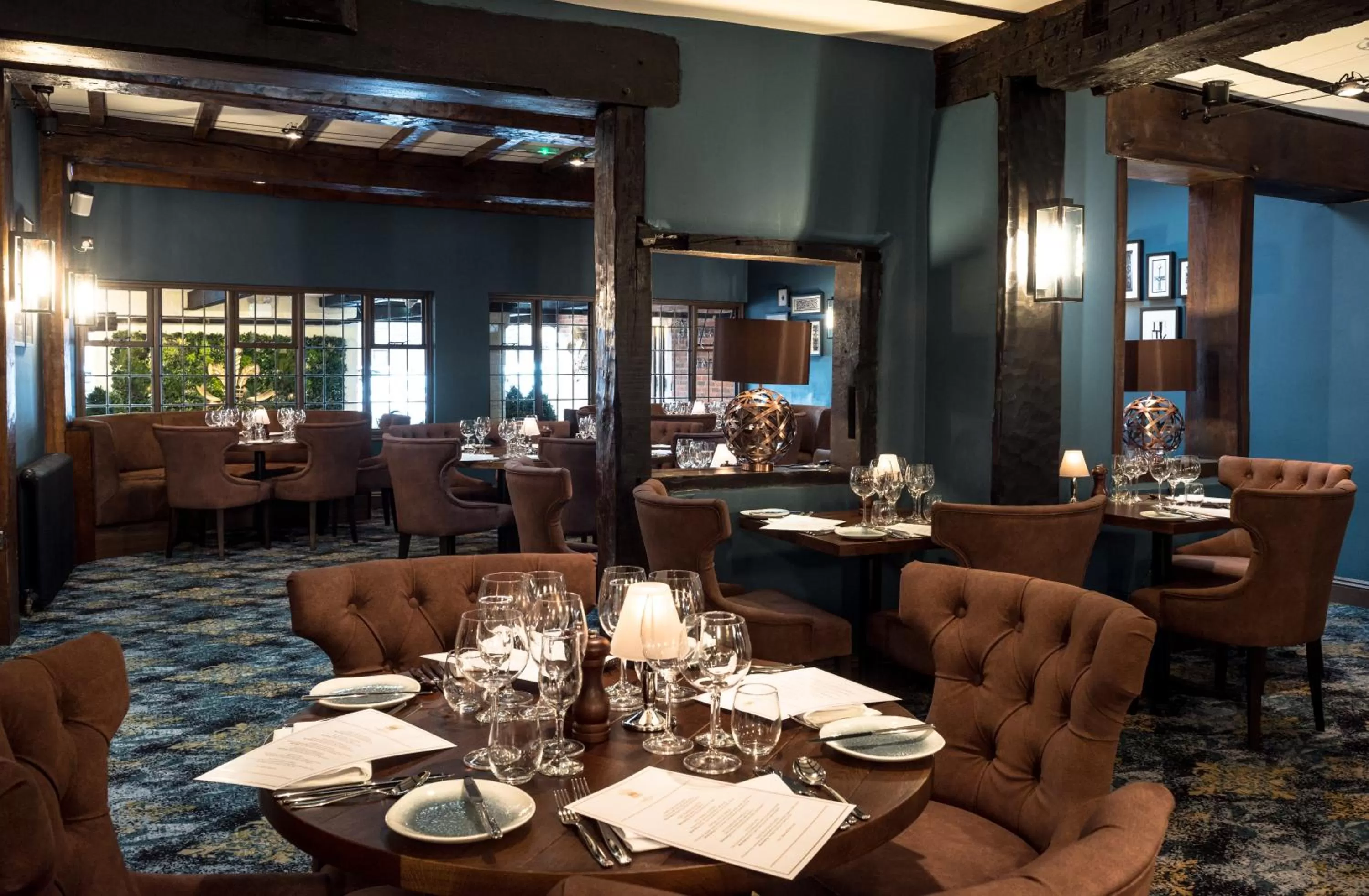 Restaurant/places to eat in The Feathers Hotel