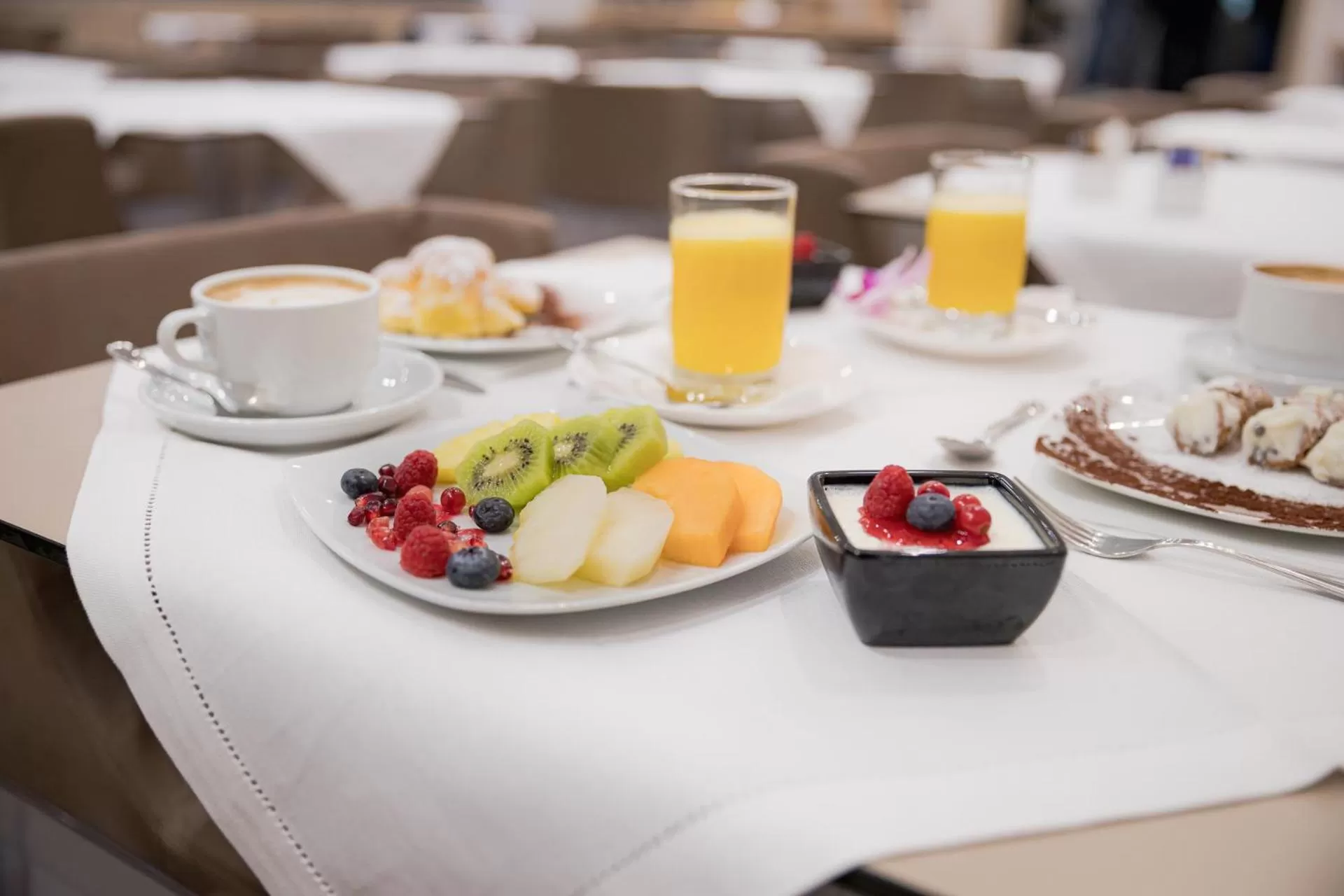 Breakfast in Hotel Politeama