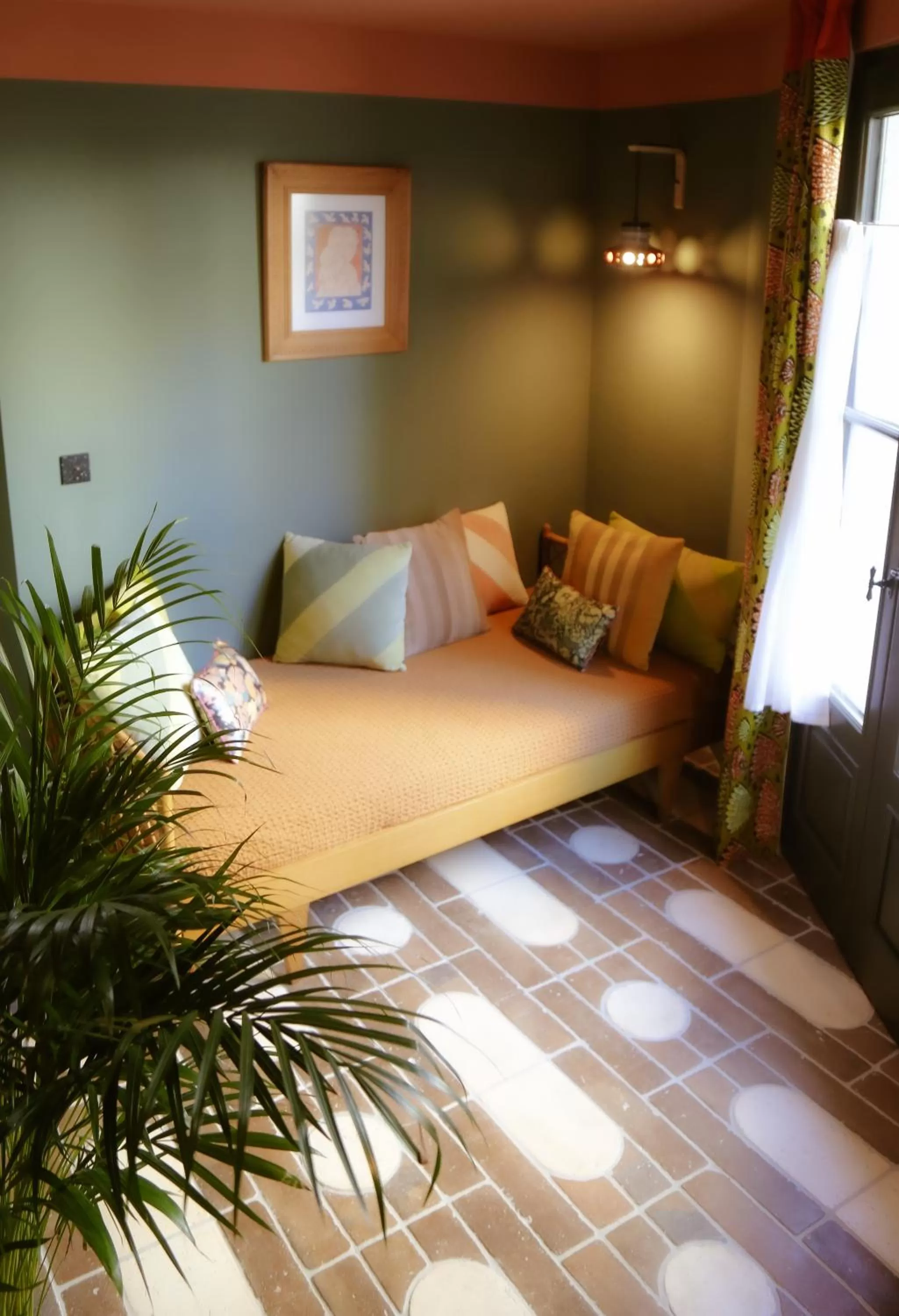 Bed in Le petit hotel