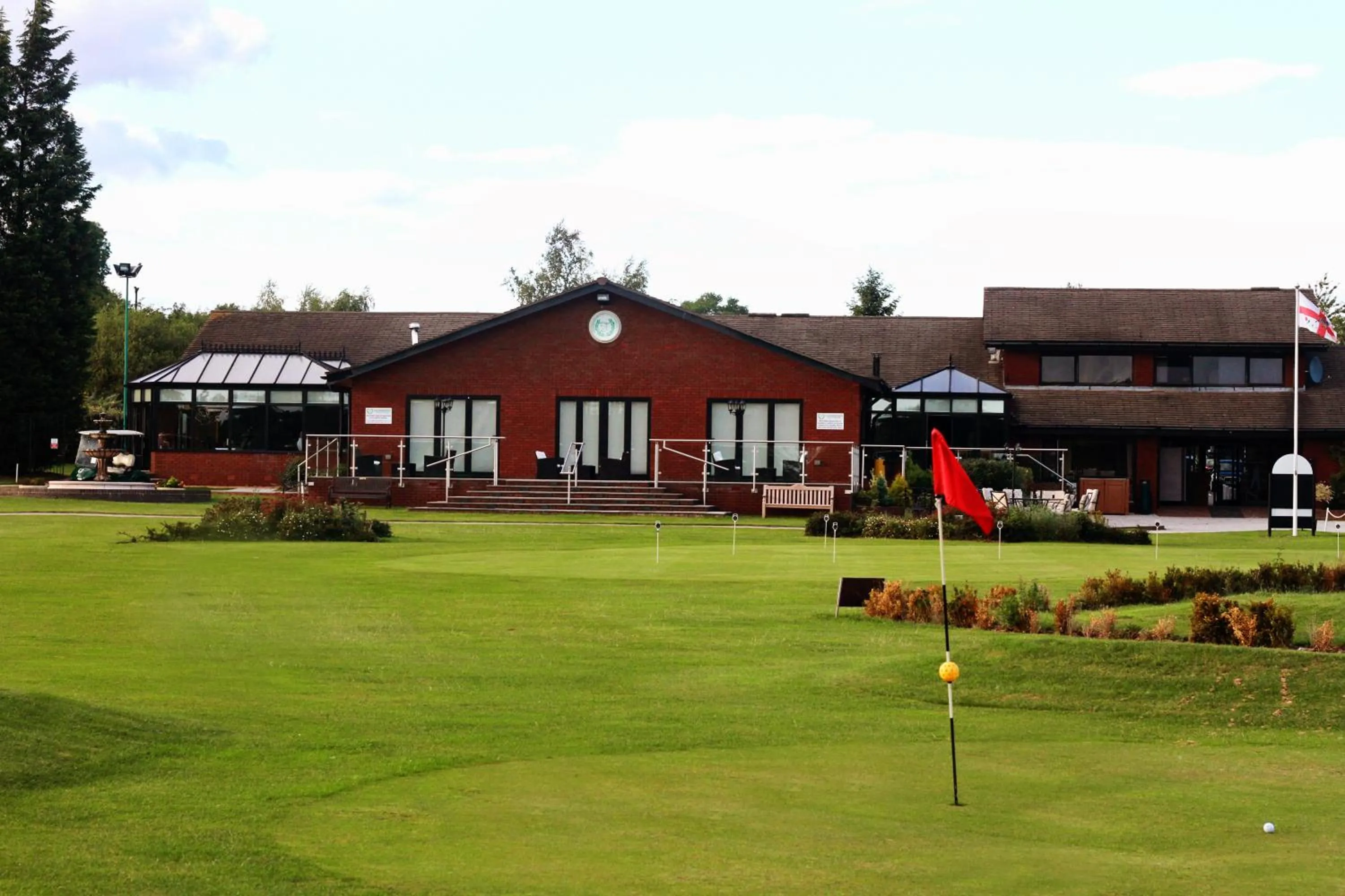 Property building in Calderfields Golf & Country Club