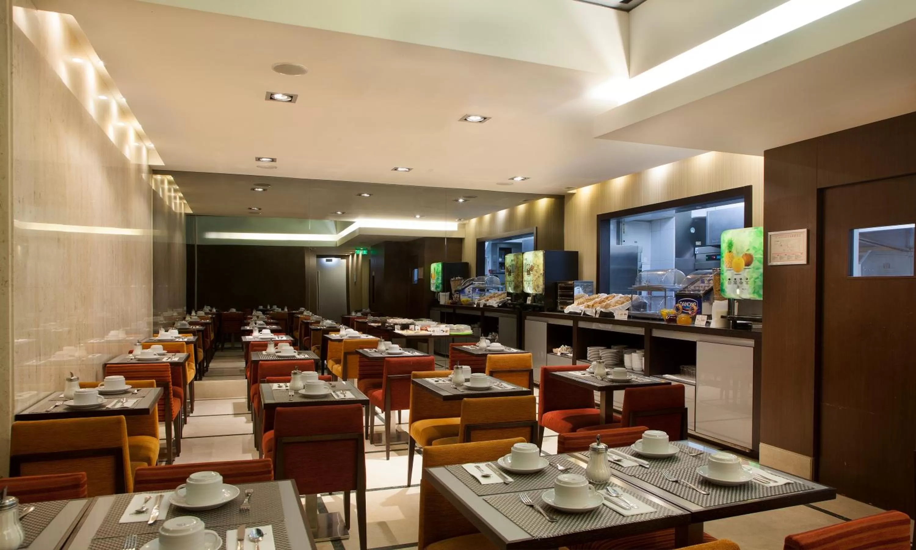 Restaurant/places to eat in TURIM Luxe Hotel